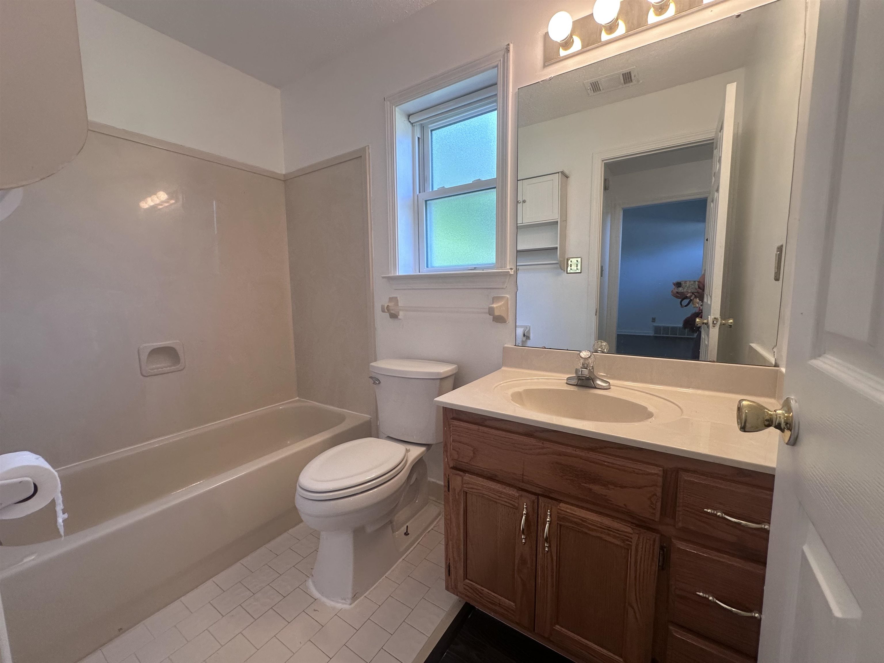 8305 Crimson Creek Dr Property Photo 14