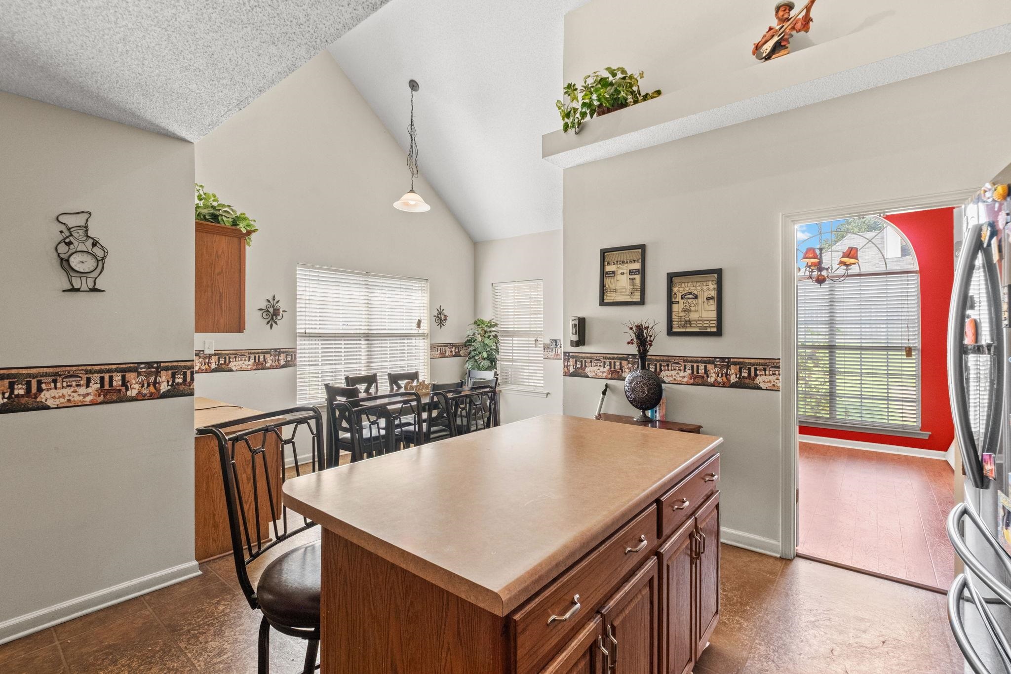 7506 Bevy Ridge Ln Property Photo 11