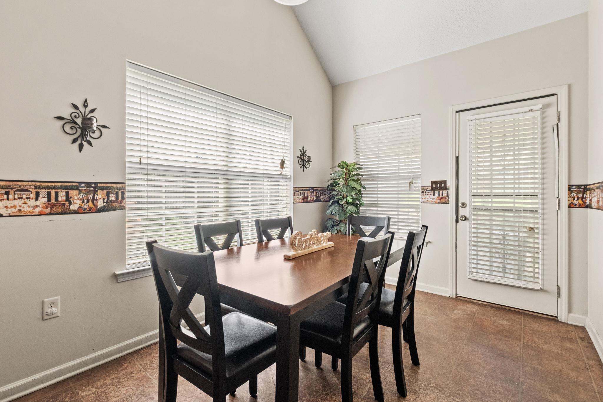7506 Bevy Ridge Ln Property Photo 12