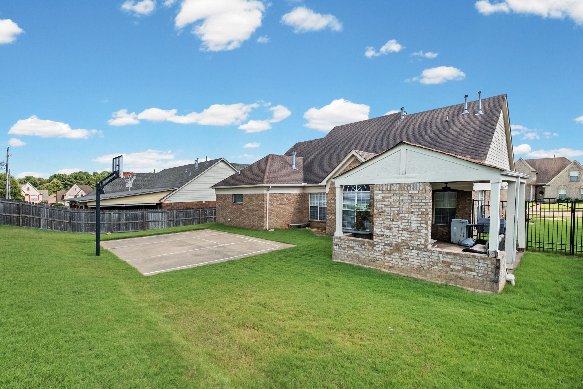 7506 Bevy Ridge Ln Property Photo 29