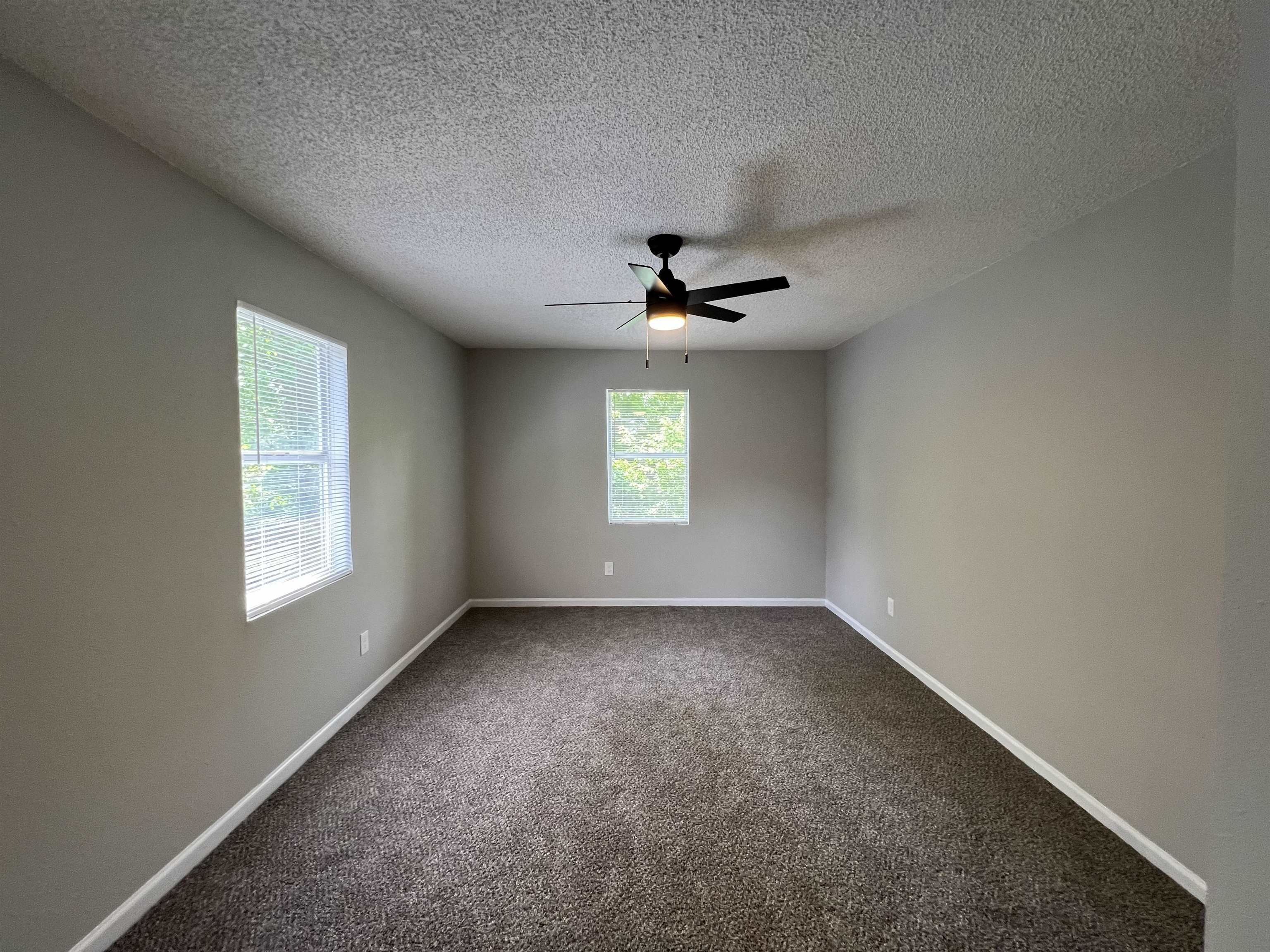 2247 Malone Ave Property Photo 2