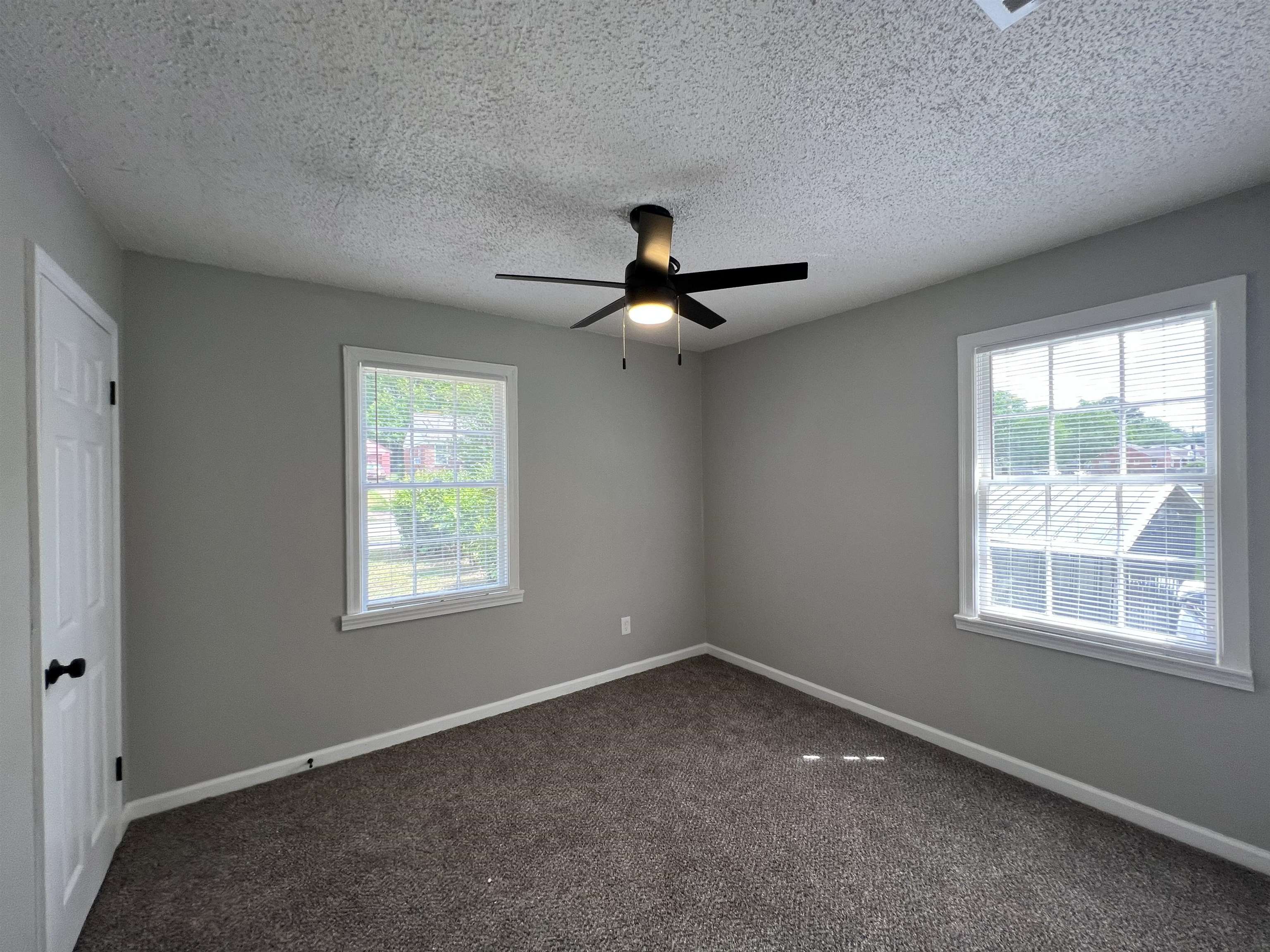 2247 Malone Ave Property Photo 3