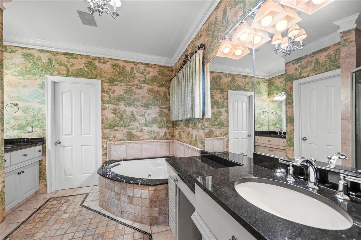 1081 Mirror Lake Ln Property Photo 24