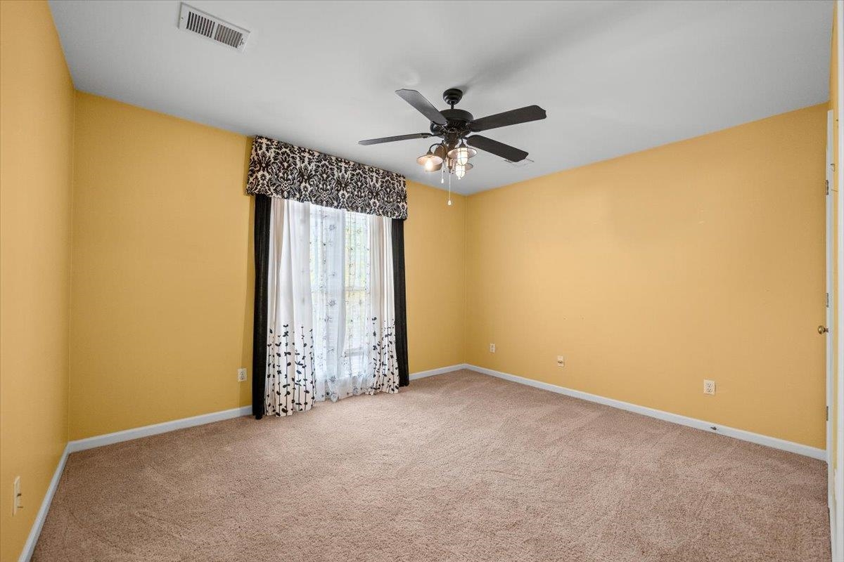 1081 Mirror Lake Ln Property Photo 28