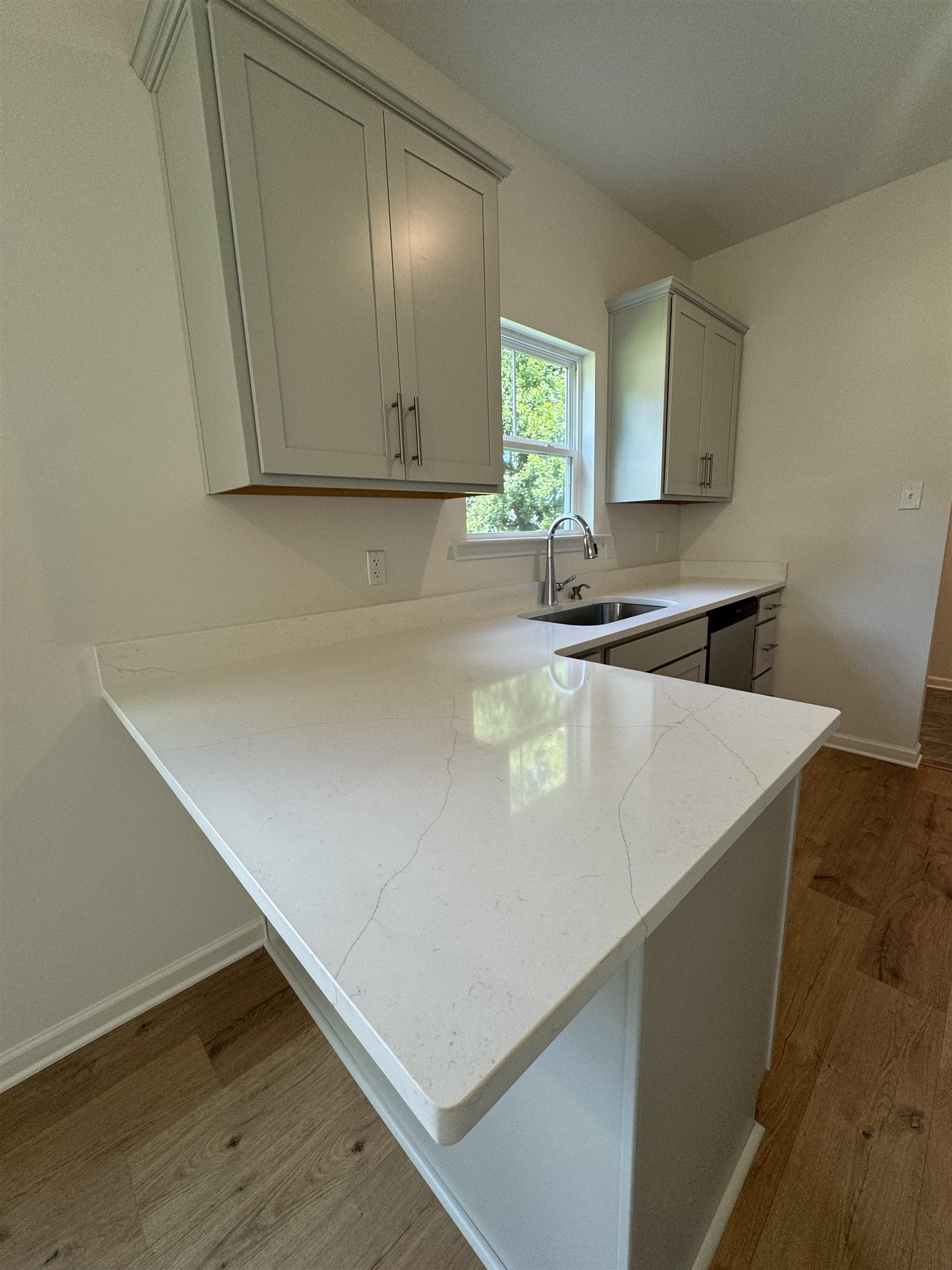 12370 Main St Property Photo 7