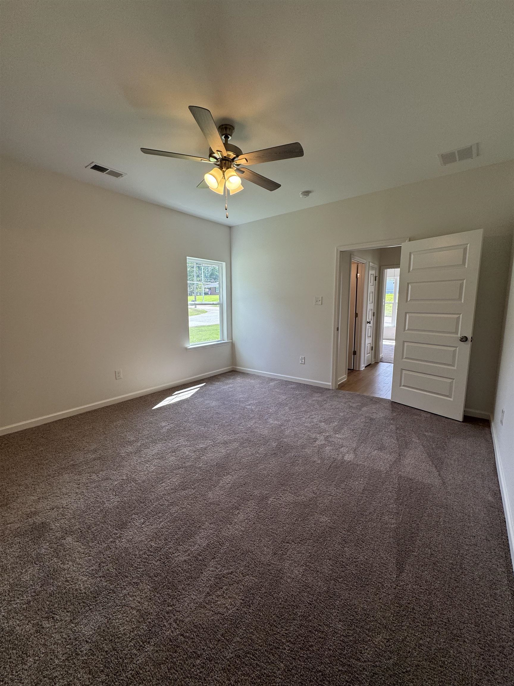 12370 Main St Property Photo 11