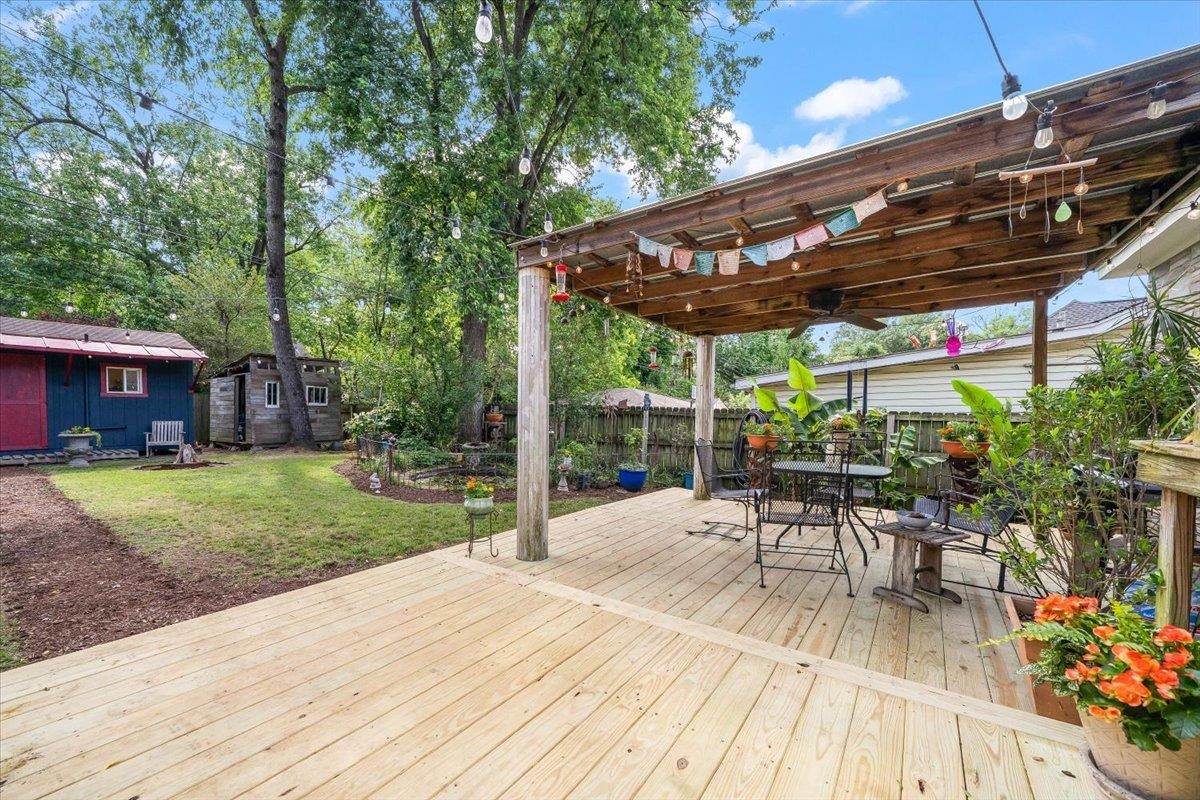 130 S Greer St Property Photo 6