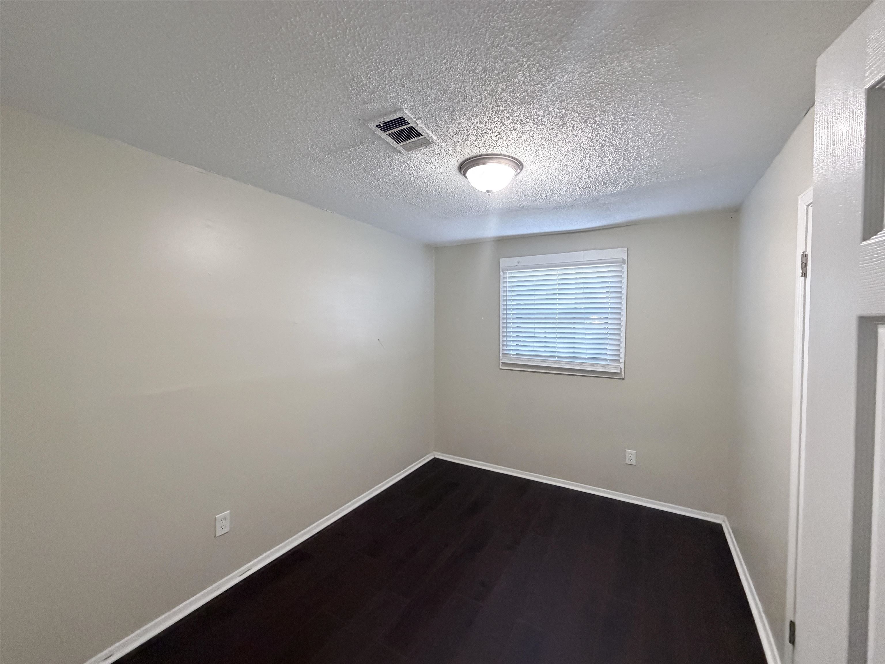 1654 Ely St Property Photo 10