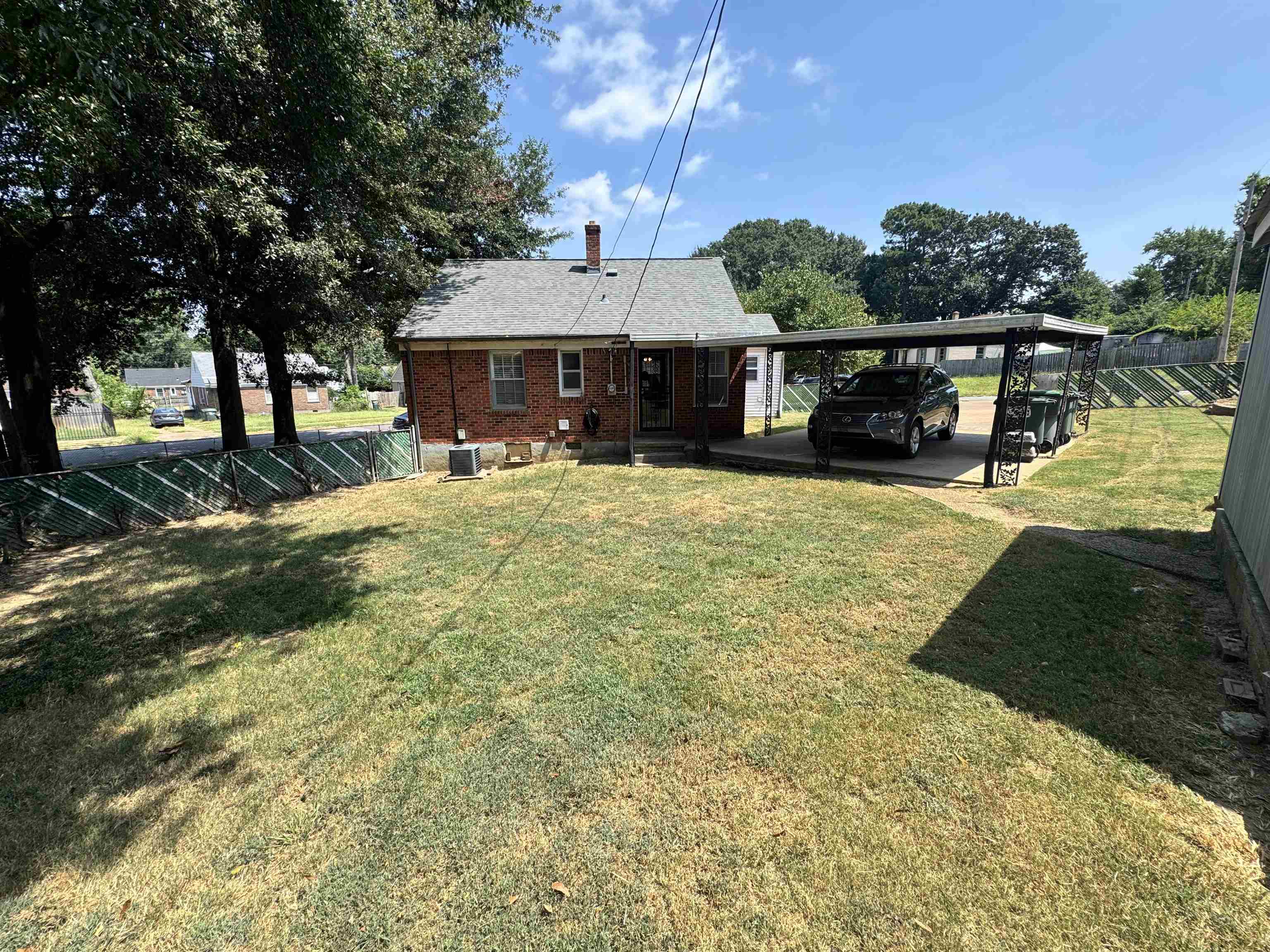 1905 Ozark St Property Photo 14