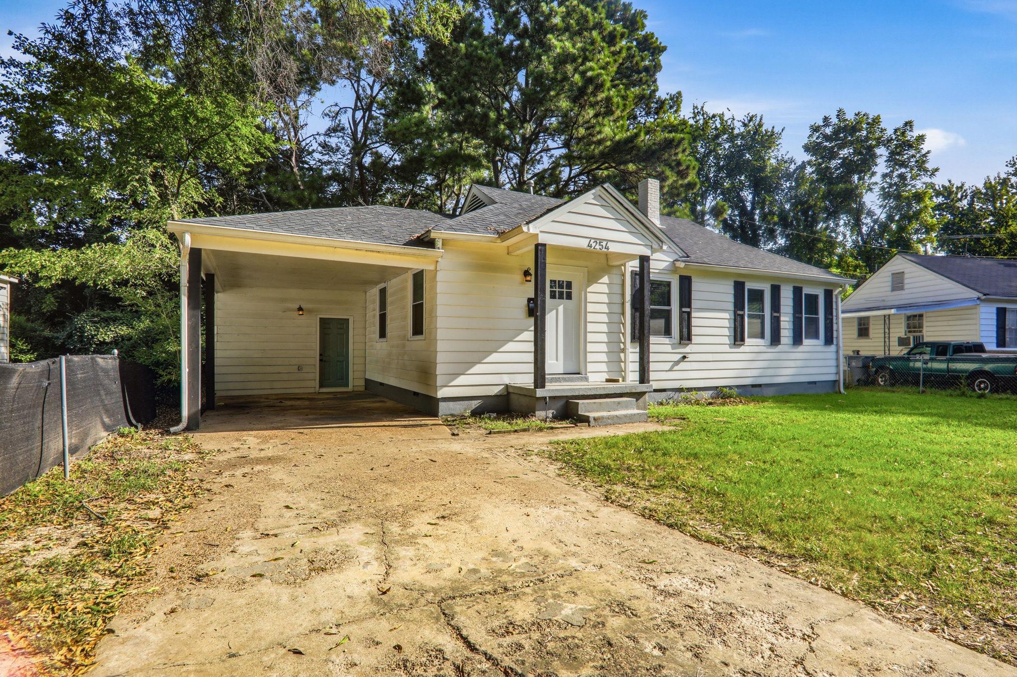 4254 Eastern Cv Property Photo 2