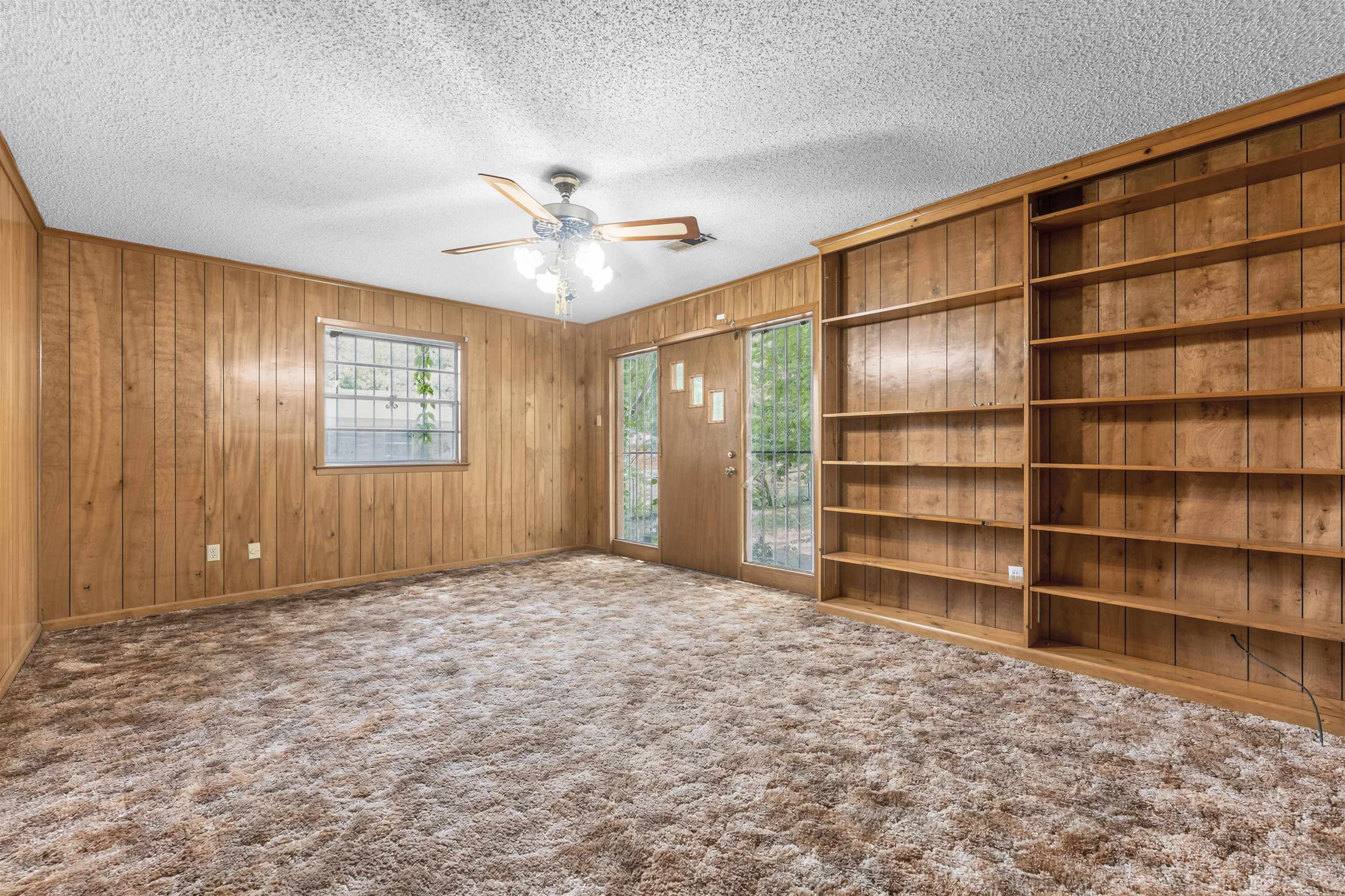 2563 Capewood Dr Property Photo 5