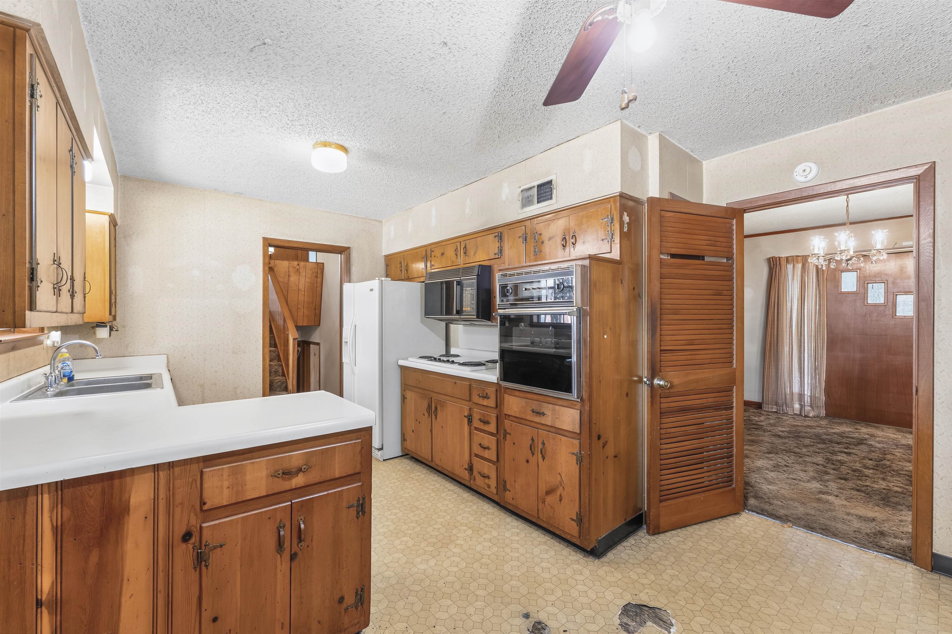 2563 Capewood Dr Property Photo 7