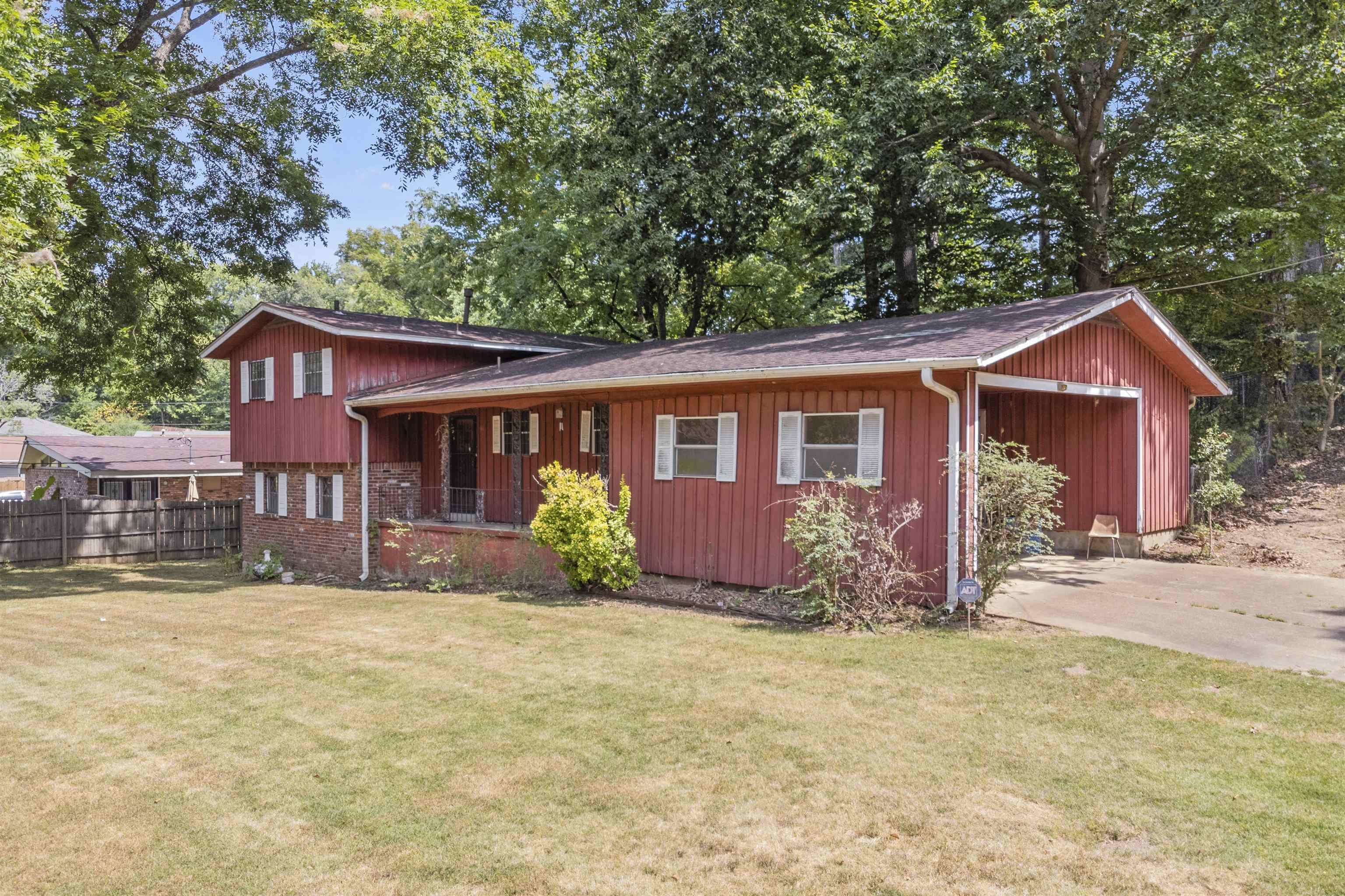 2563 Capewood Dr Property Photo 9