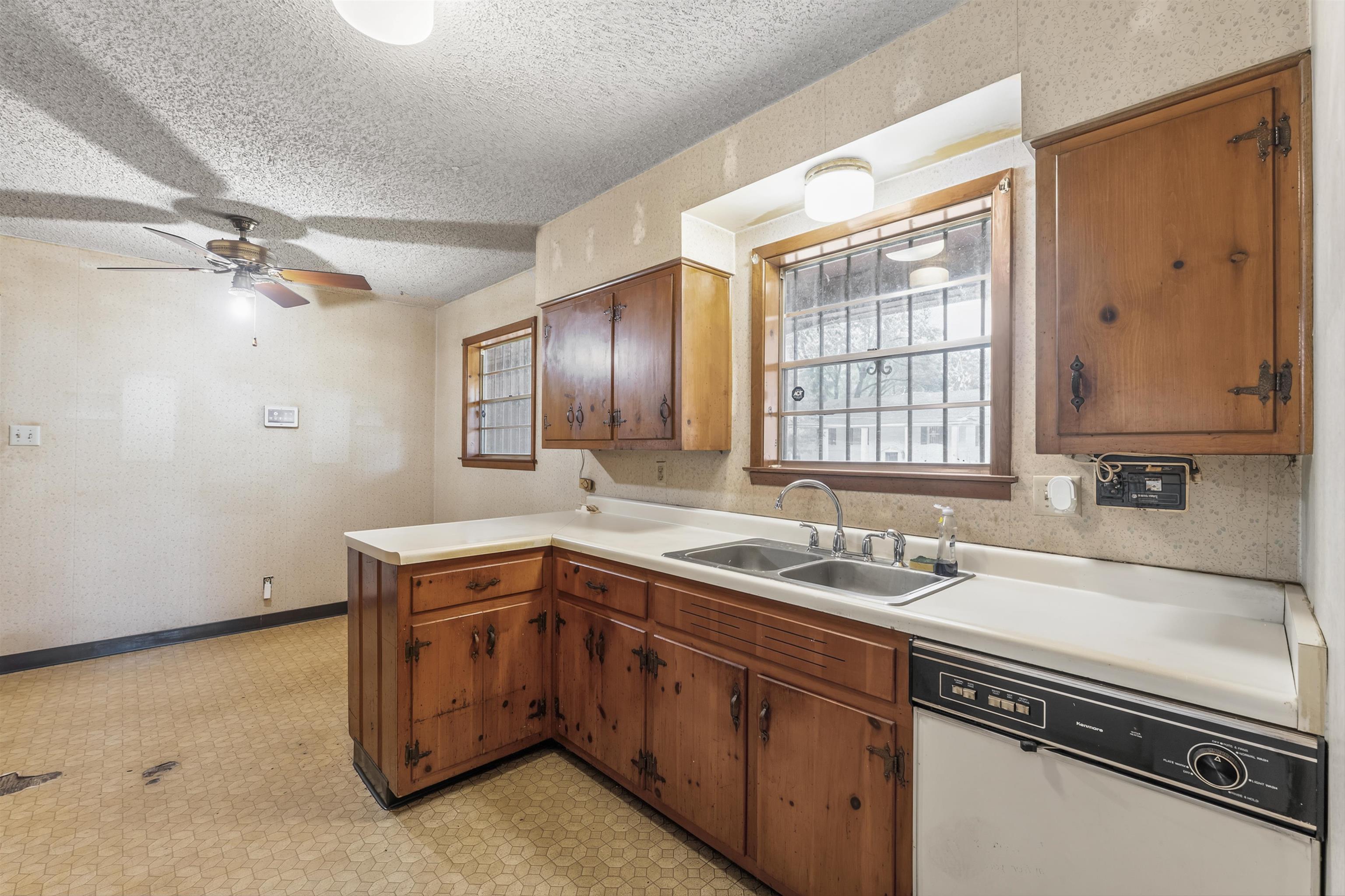 2563 Capewood Dr Property Photo 14
