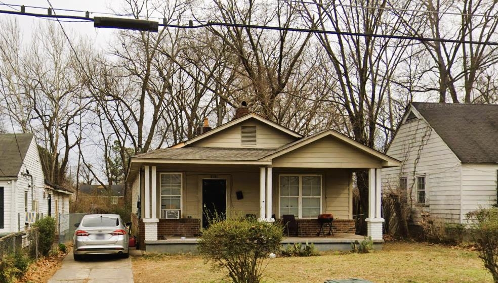 1014 N Dunlap St Property Photo 1