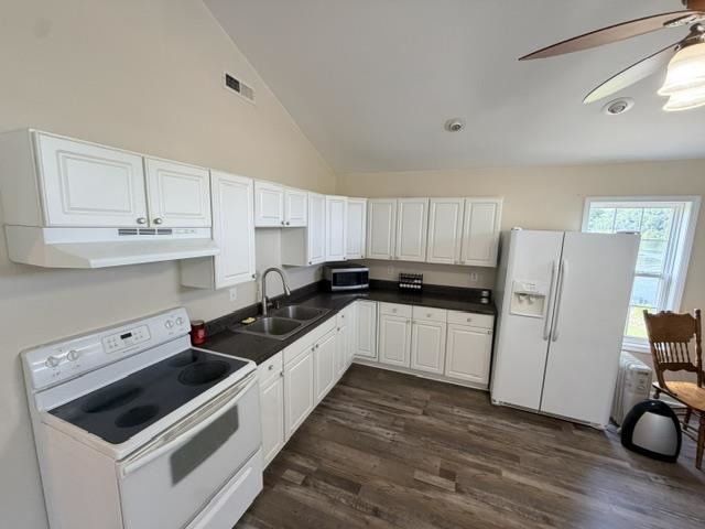 1022 Emerald Ln Property Photo 3