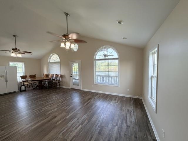 1022 Emerald Ln Property Photo 5