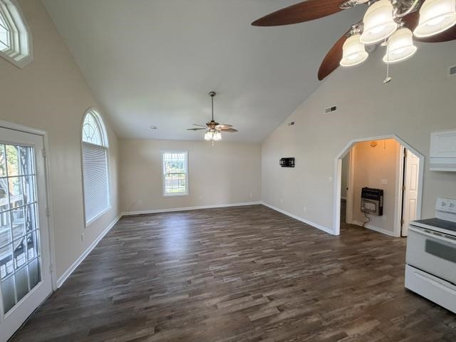 1022 Emerald Ln Property Photo 6