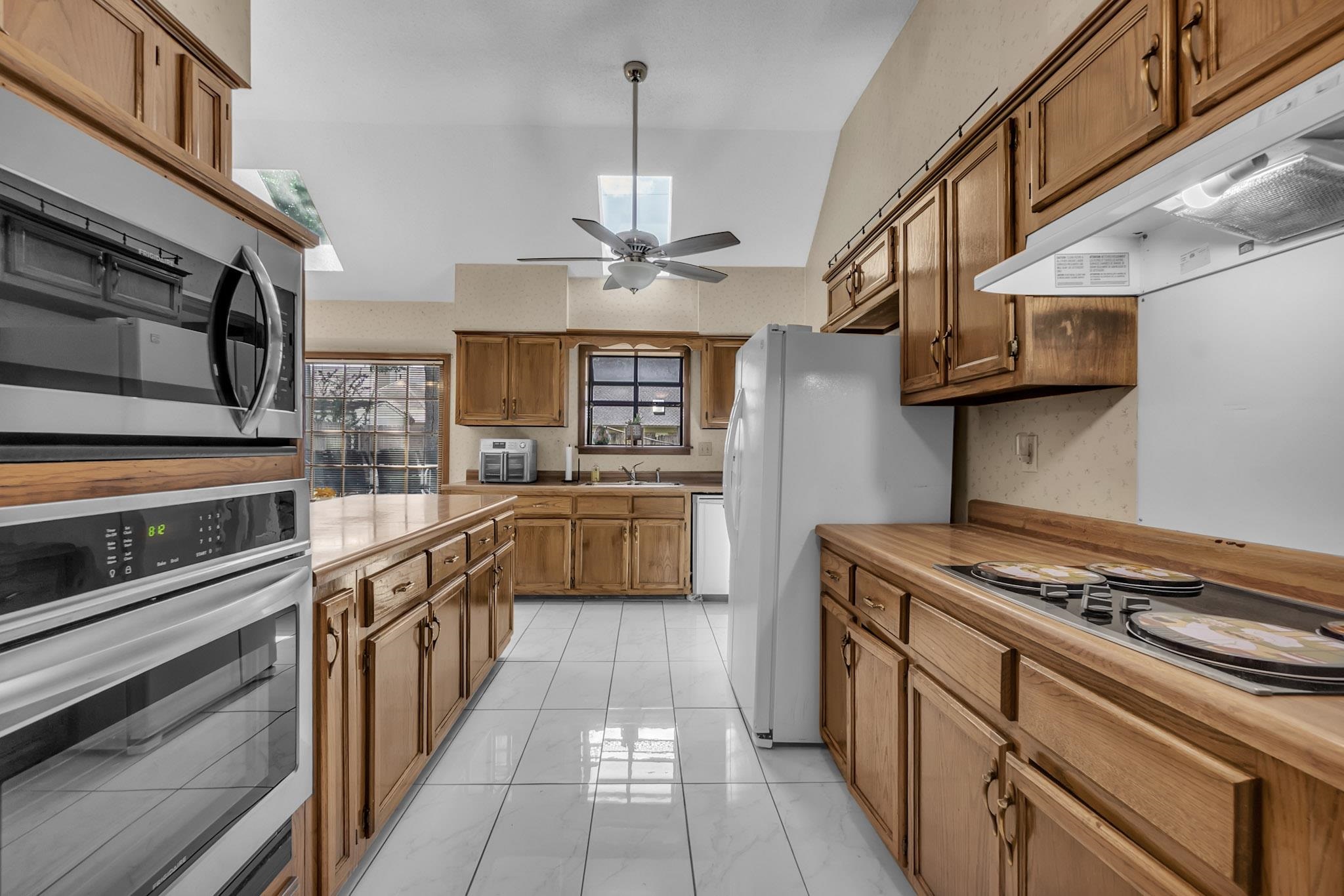 4305 Beaver Creek Ln Property Photo 8