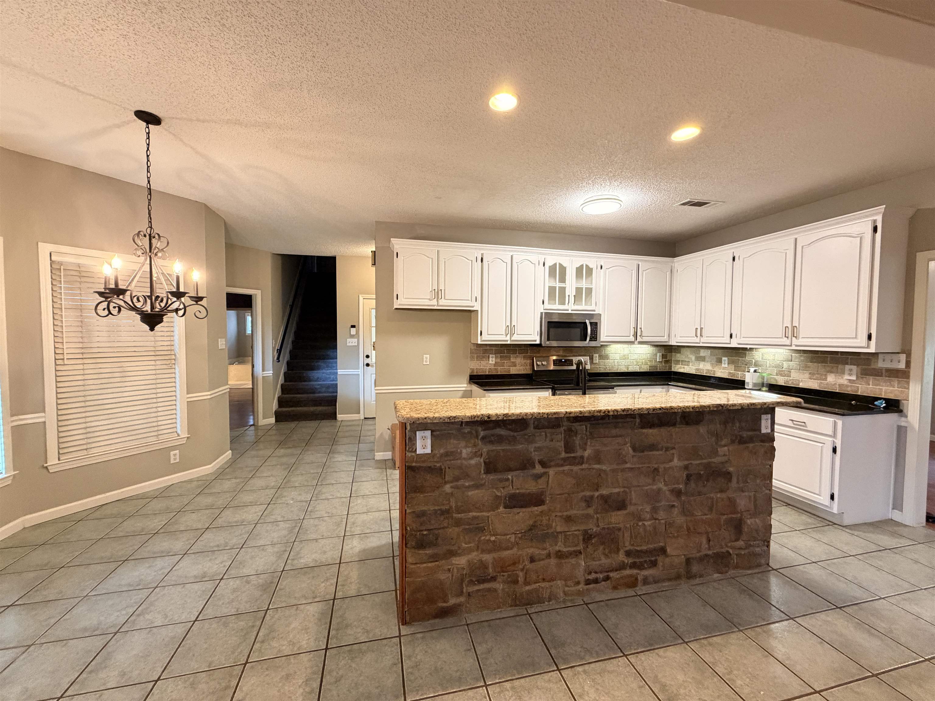 5019 Rabbit Chase Ln Property Photo 12