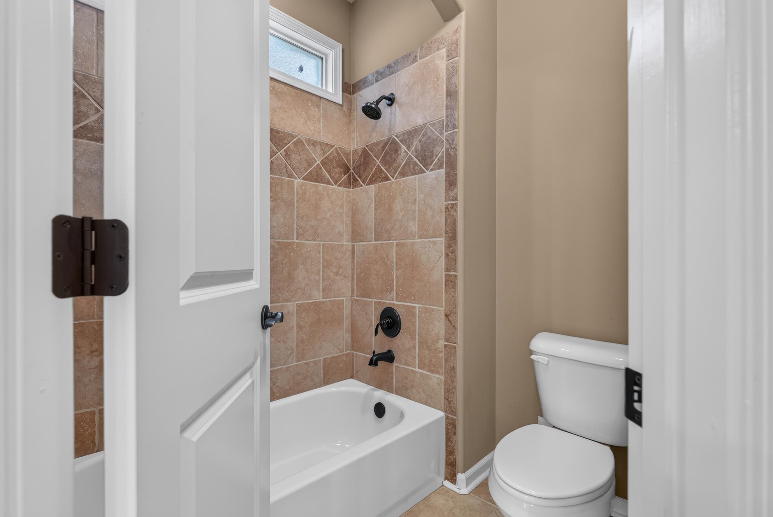 25 Branston Cv Property Photo 28