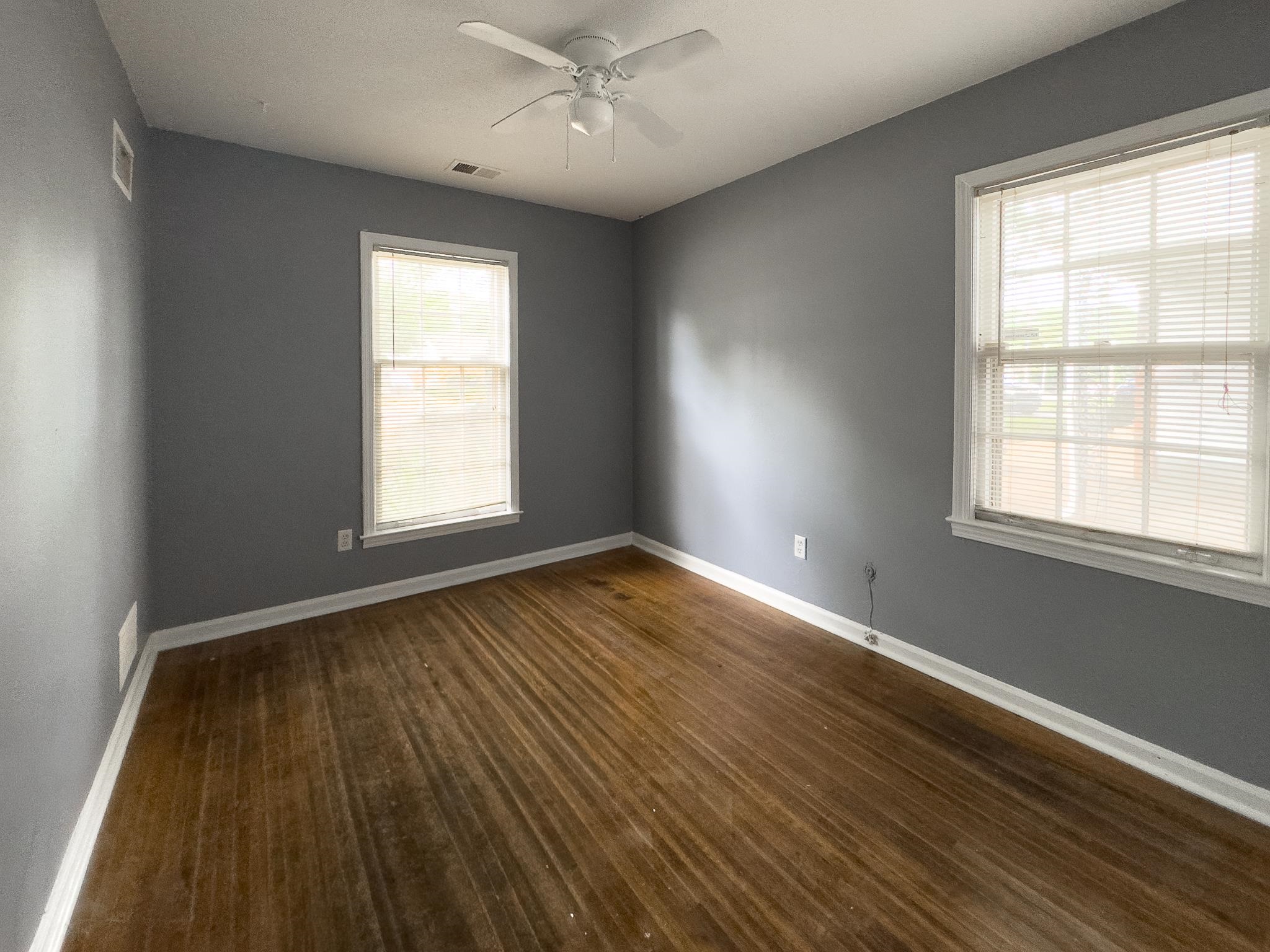 3553 Rhodes Ave Property Photo 11