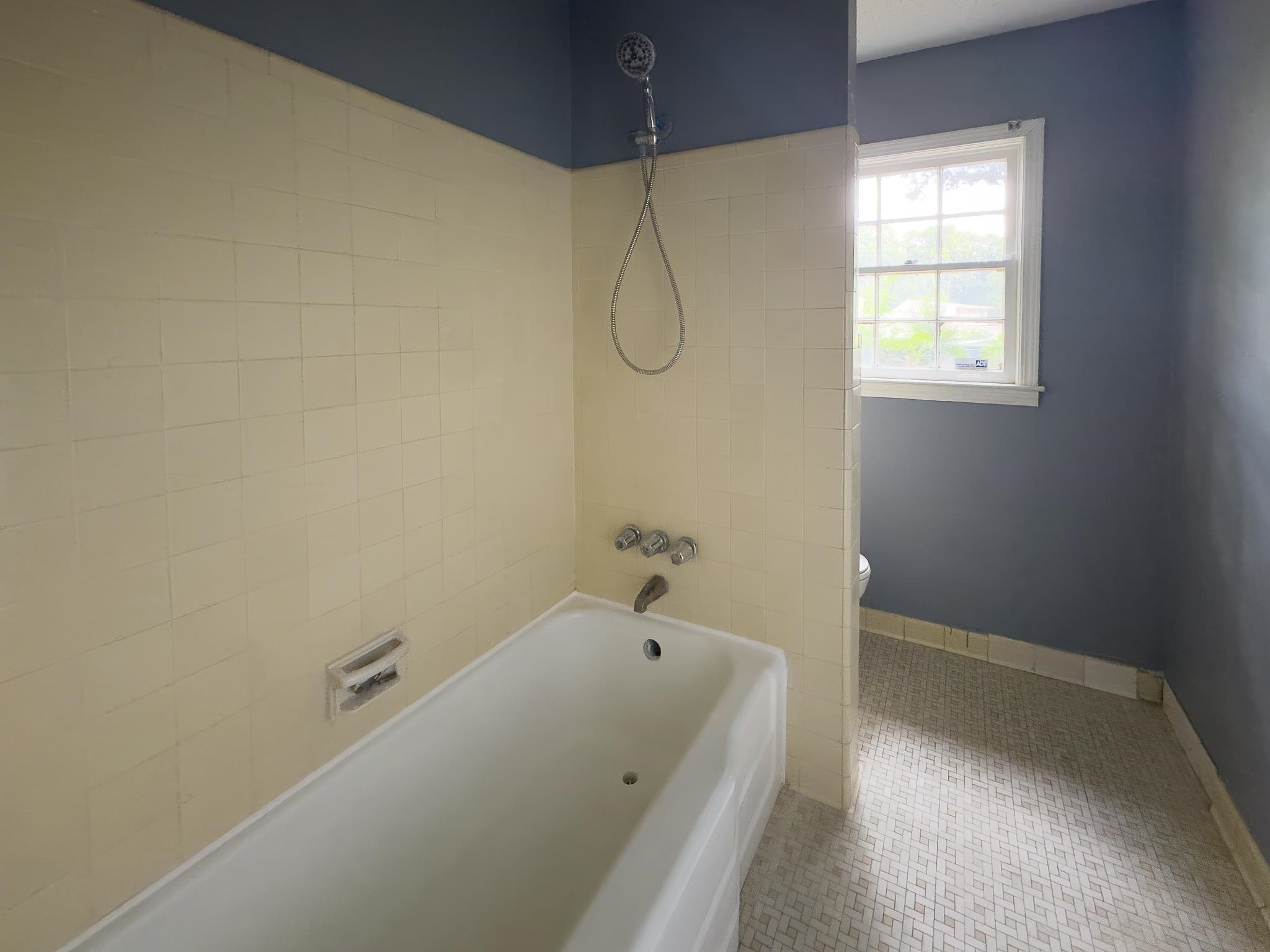 3553 Rhodes Ave Property Photo 14