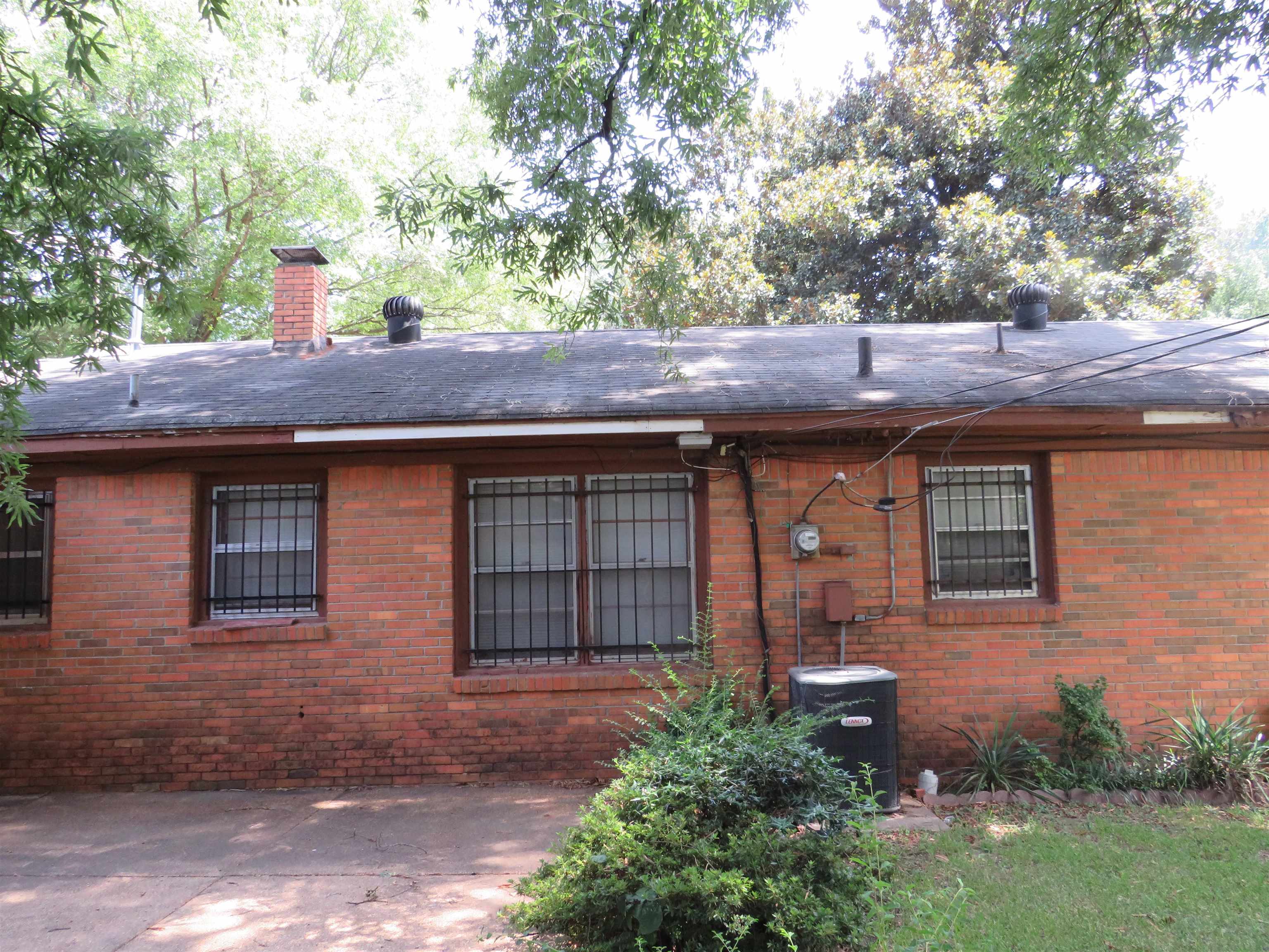 1657 S Perkins Rd Property Photo 7