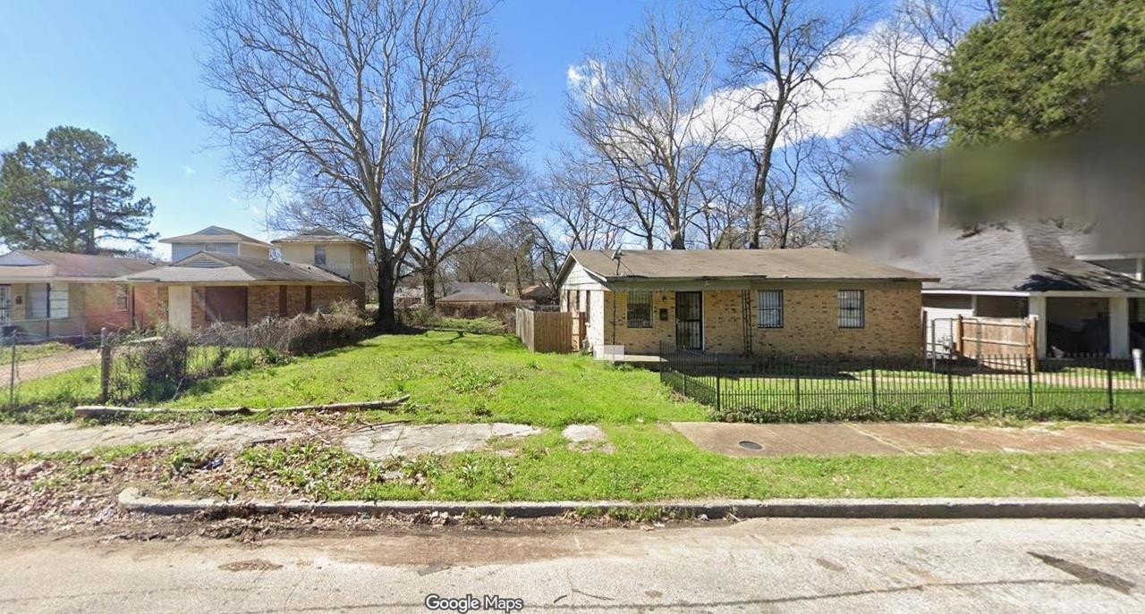 1593 Humber St Property Photo 2