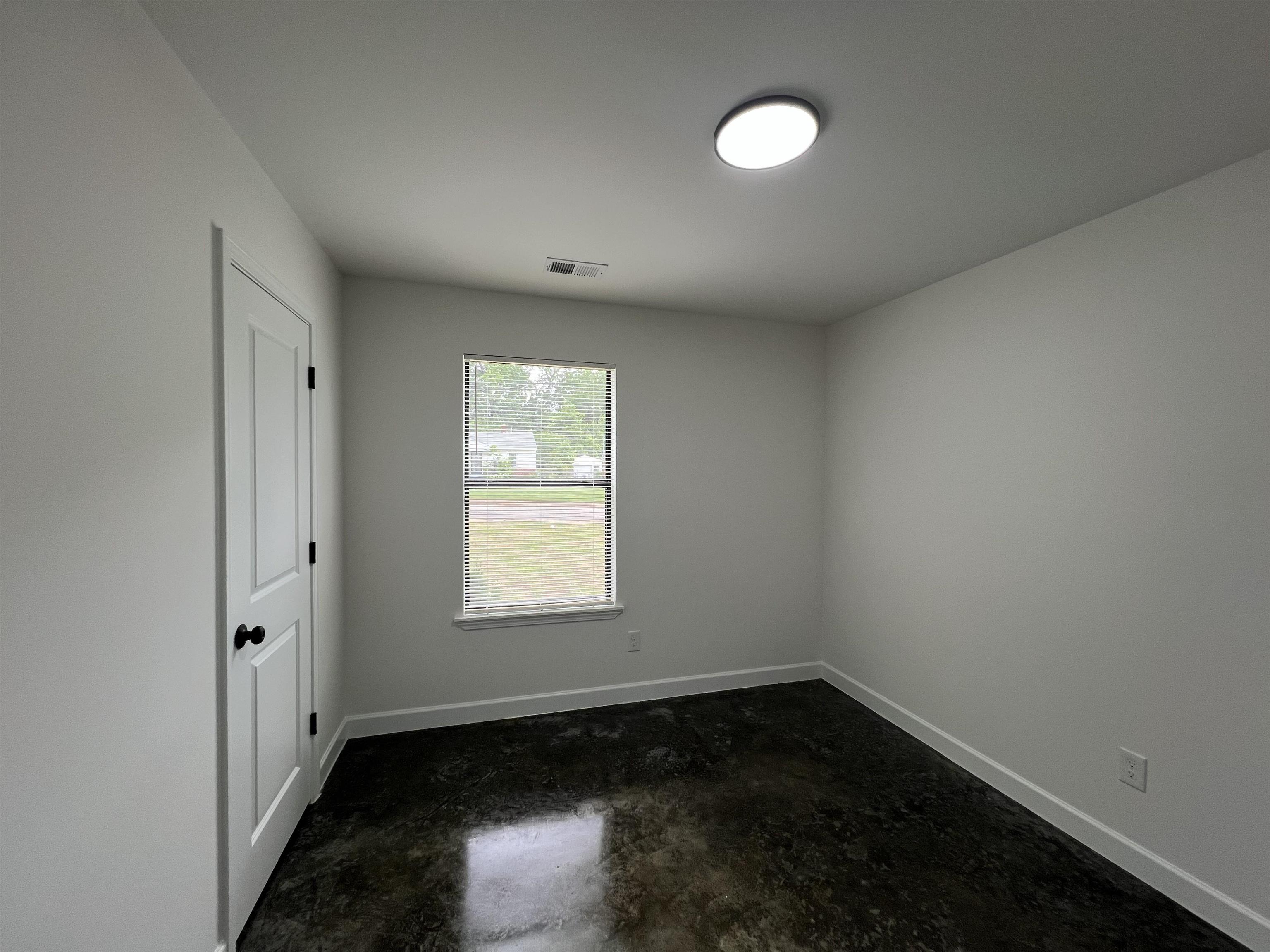 57 E Belle Haven Ave Property Photo 5