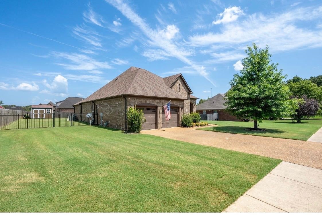 20 Misty Wood Cv Property Photo 4