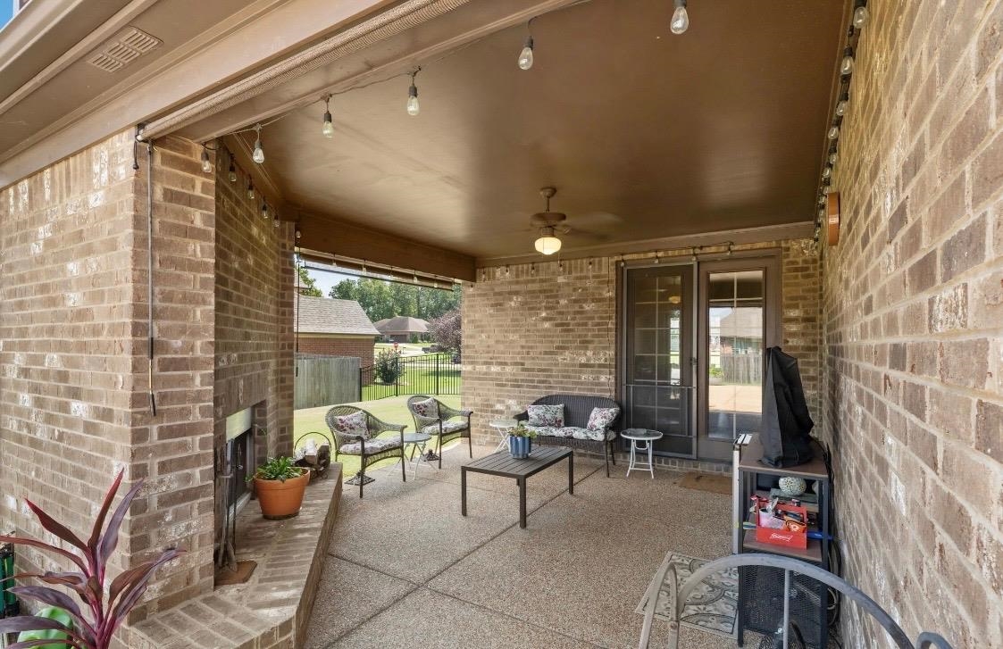 20 Misty Wood Cv Property Photo 15