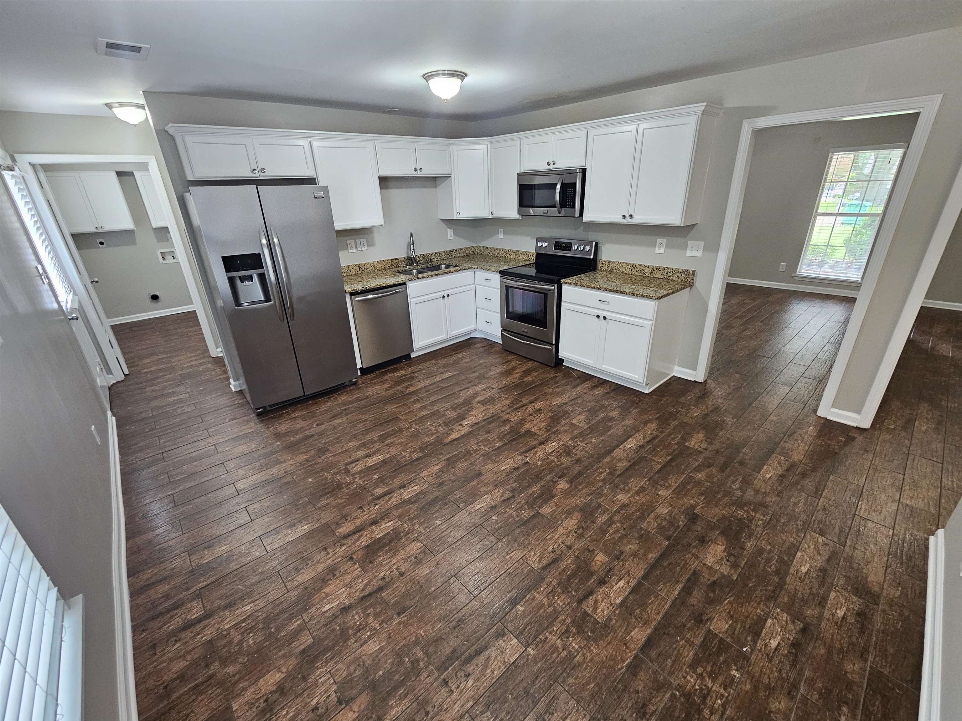 2933 Billy Cross Dr Property Photo 5