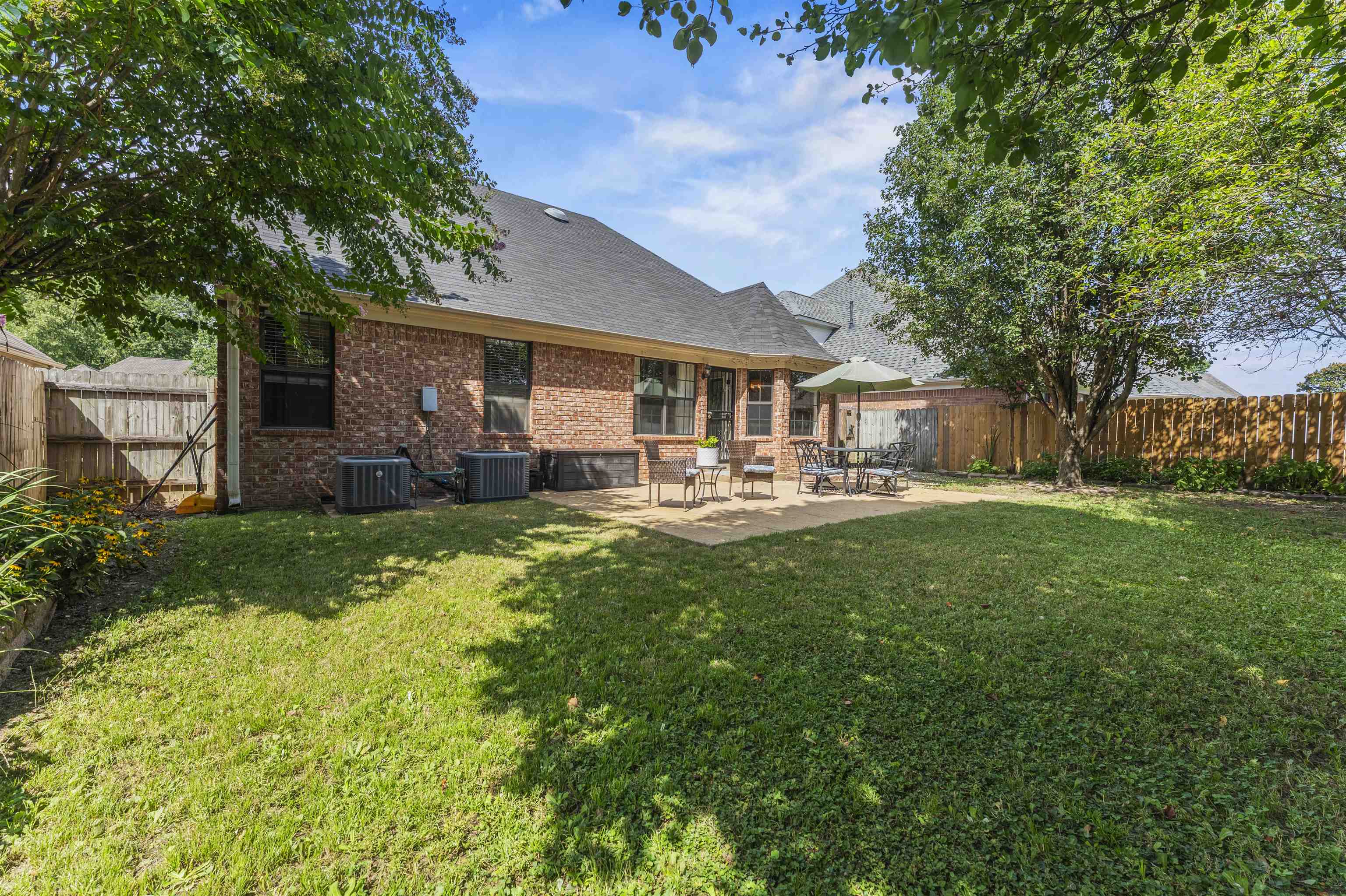 7979 Jills Creek Dr Property Photo 14