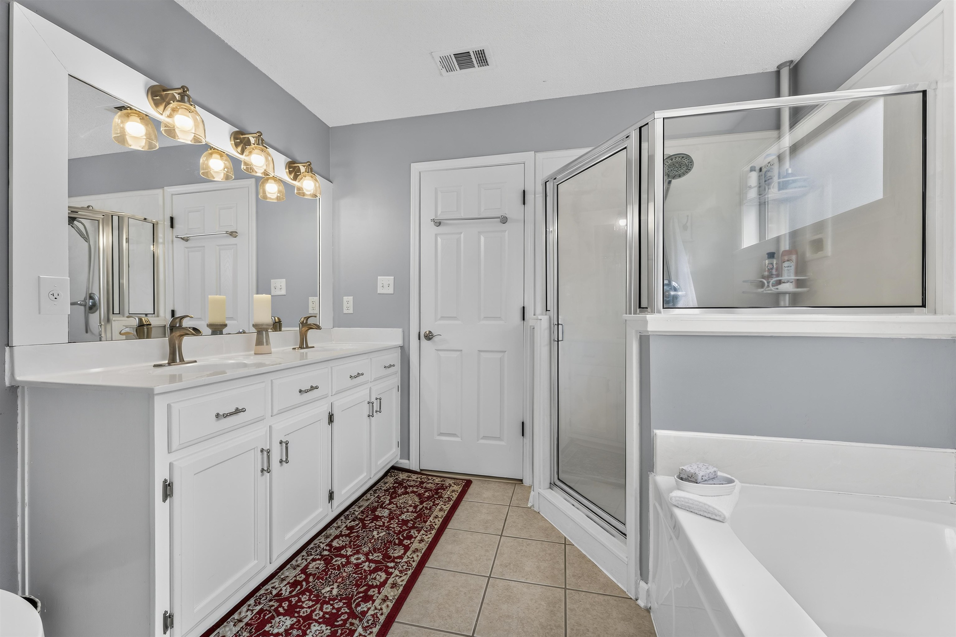 7979 Jills Creek Dr Property Photo 15