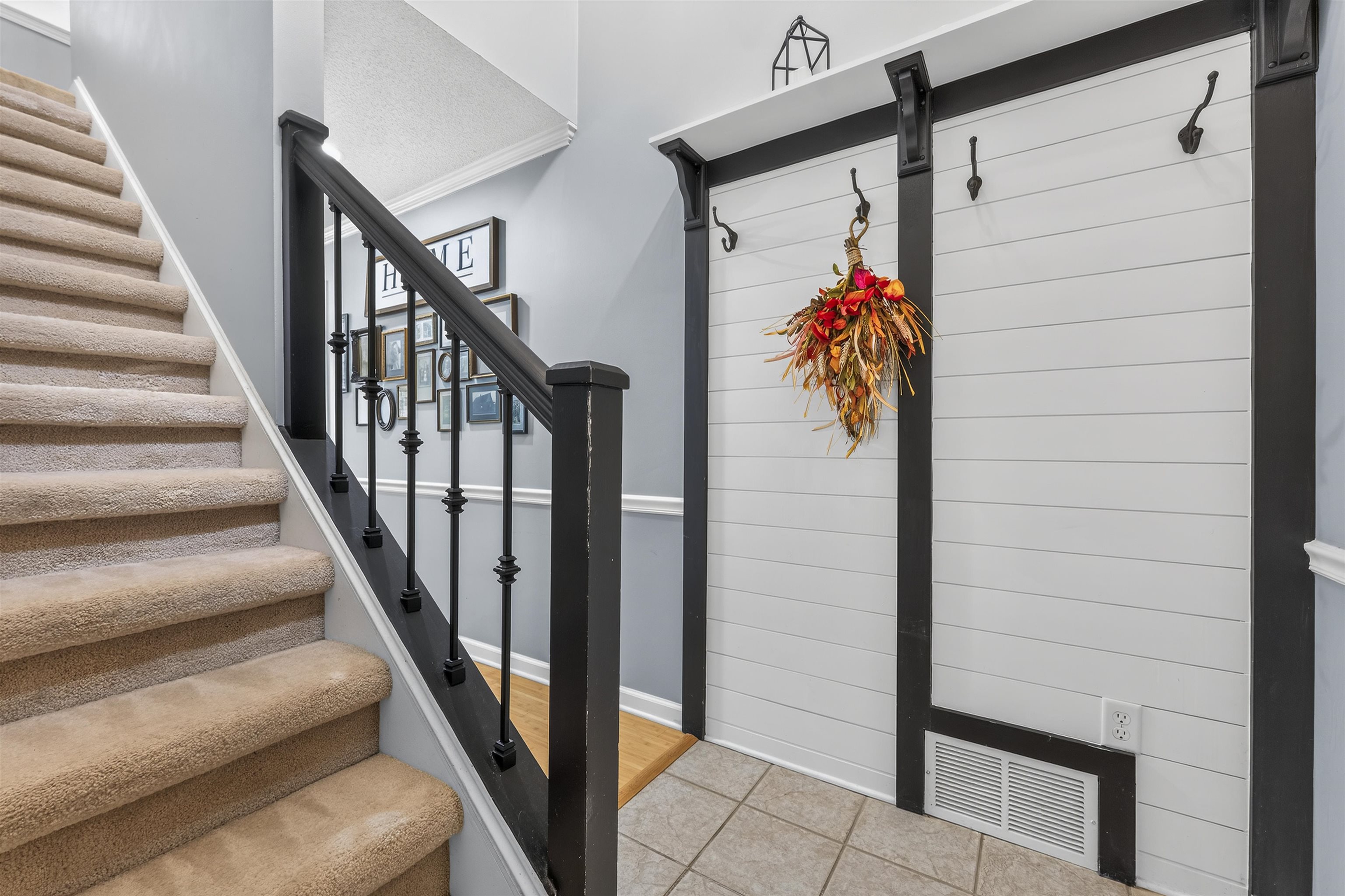 7979 Jills Creek Dr Property Photo 16