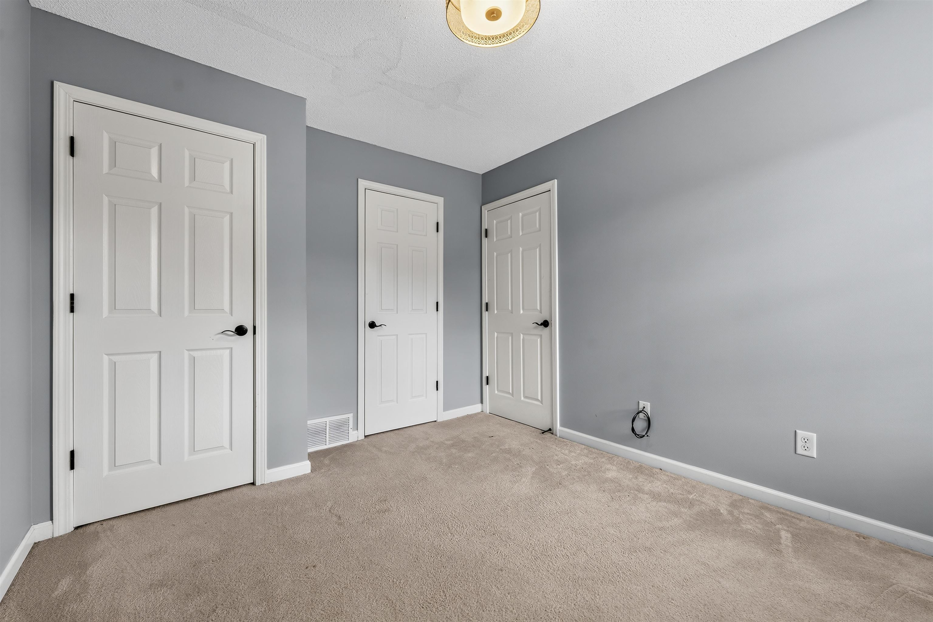 7979 Jills Creek Dr Property Photo 20