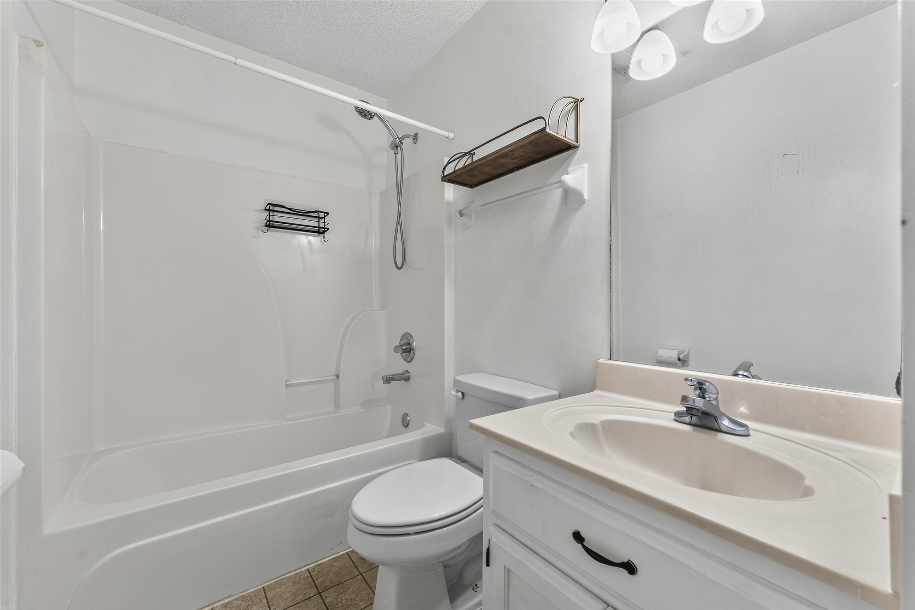 7979 Jills Creek Dr Property Photo 24