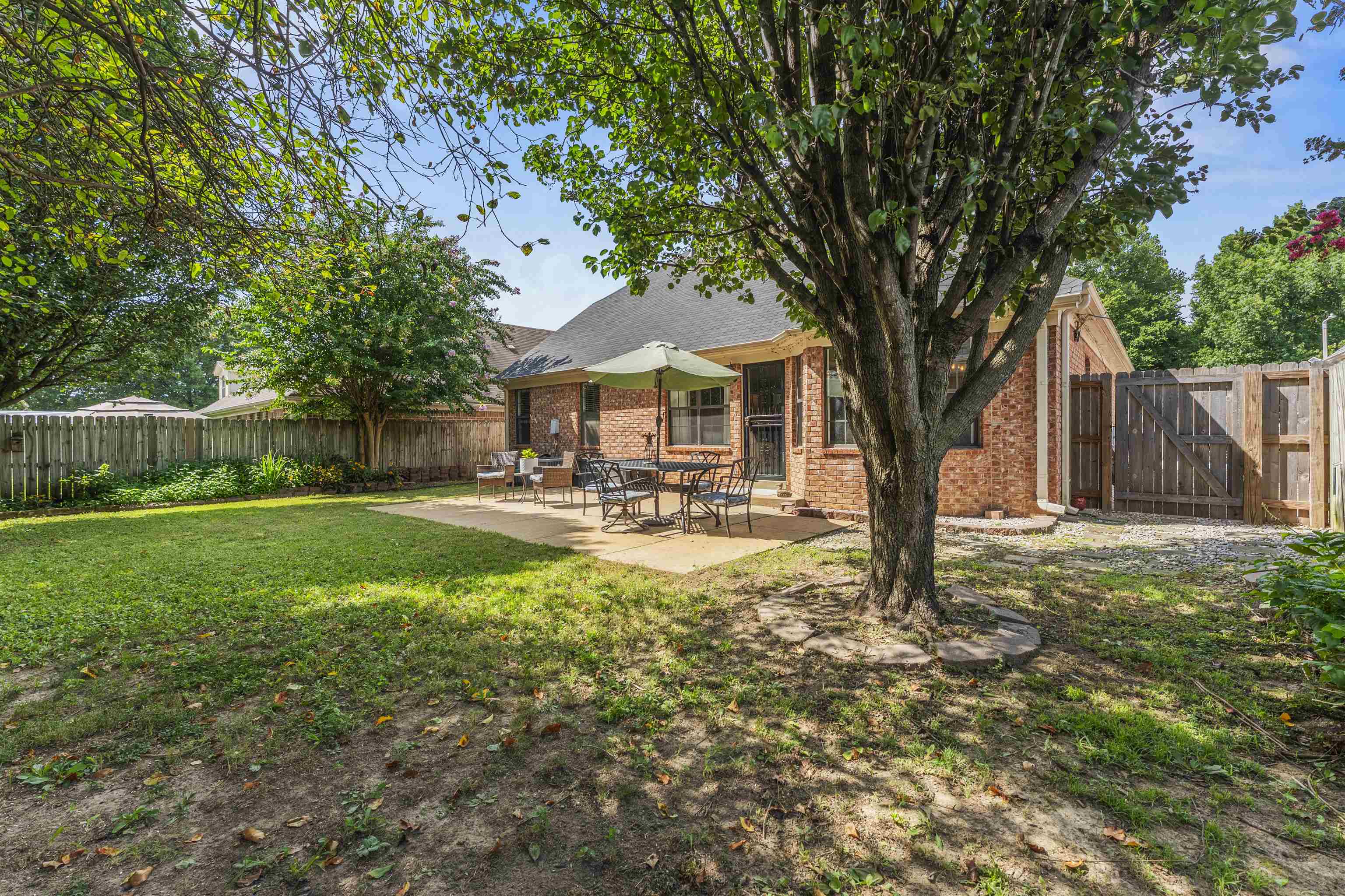 7979 Jills Creek Dr Property Photo 25