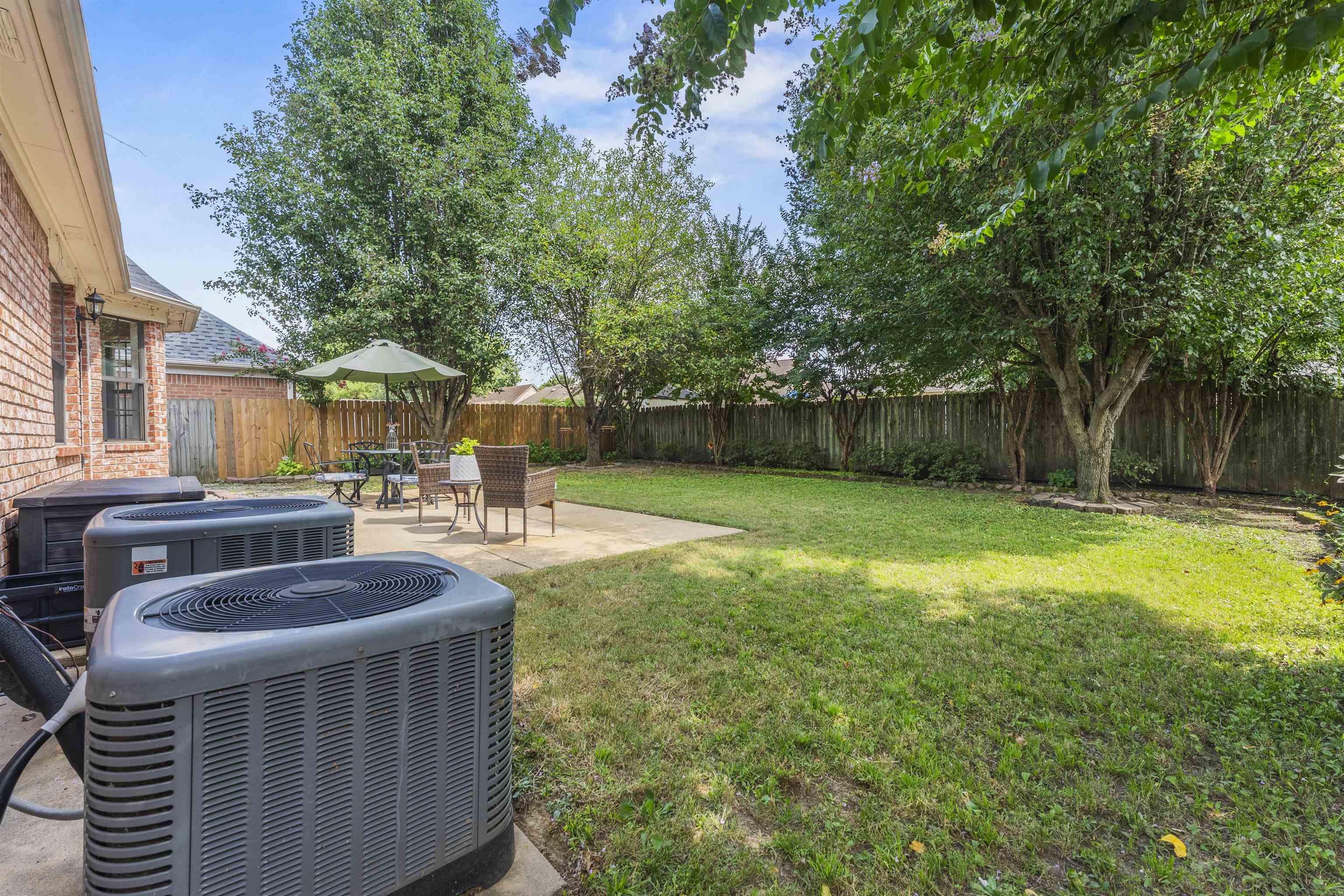 7979 Jills Creek Dr Property Photo 27