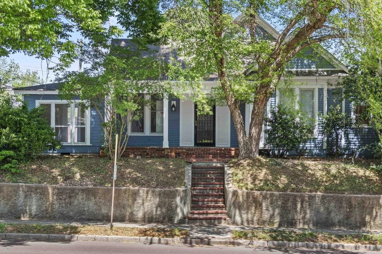 2282 Central Ave Property Photo 1