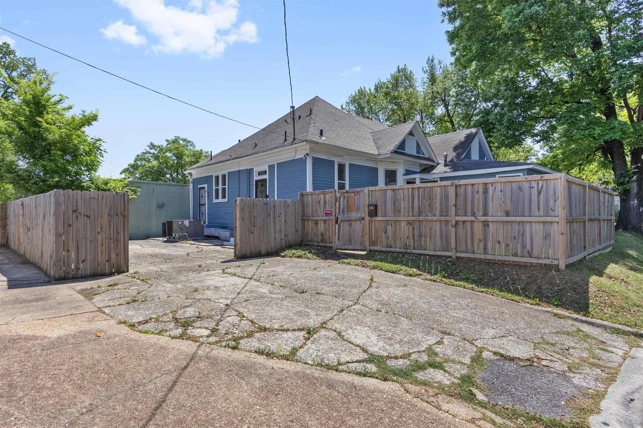 2282 Central Ave Property Photo 25