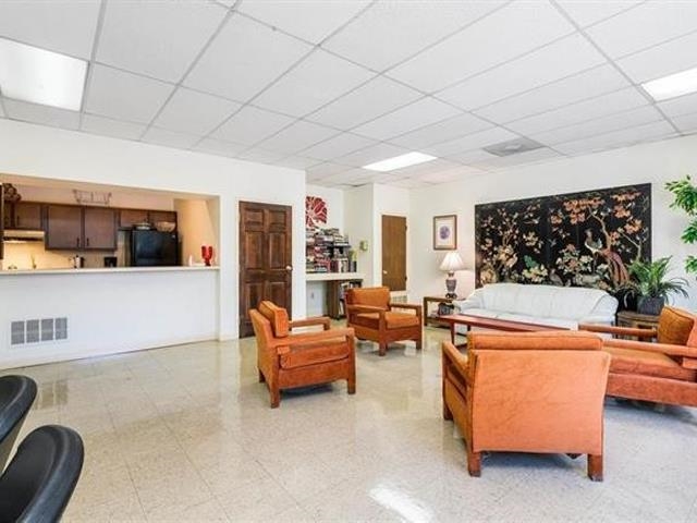 2277 Union Ave 105 Property Photo 25