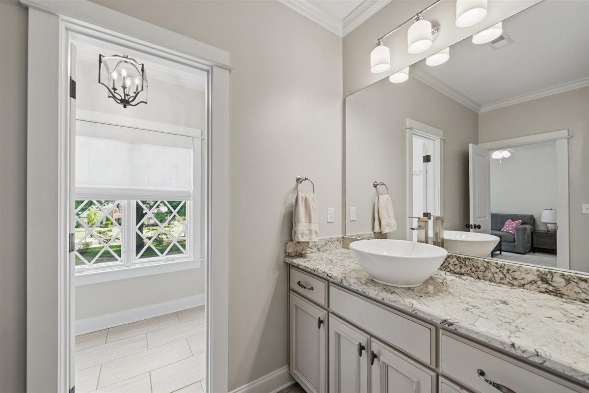 9035 Telluride Cv Property Photo 16