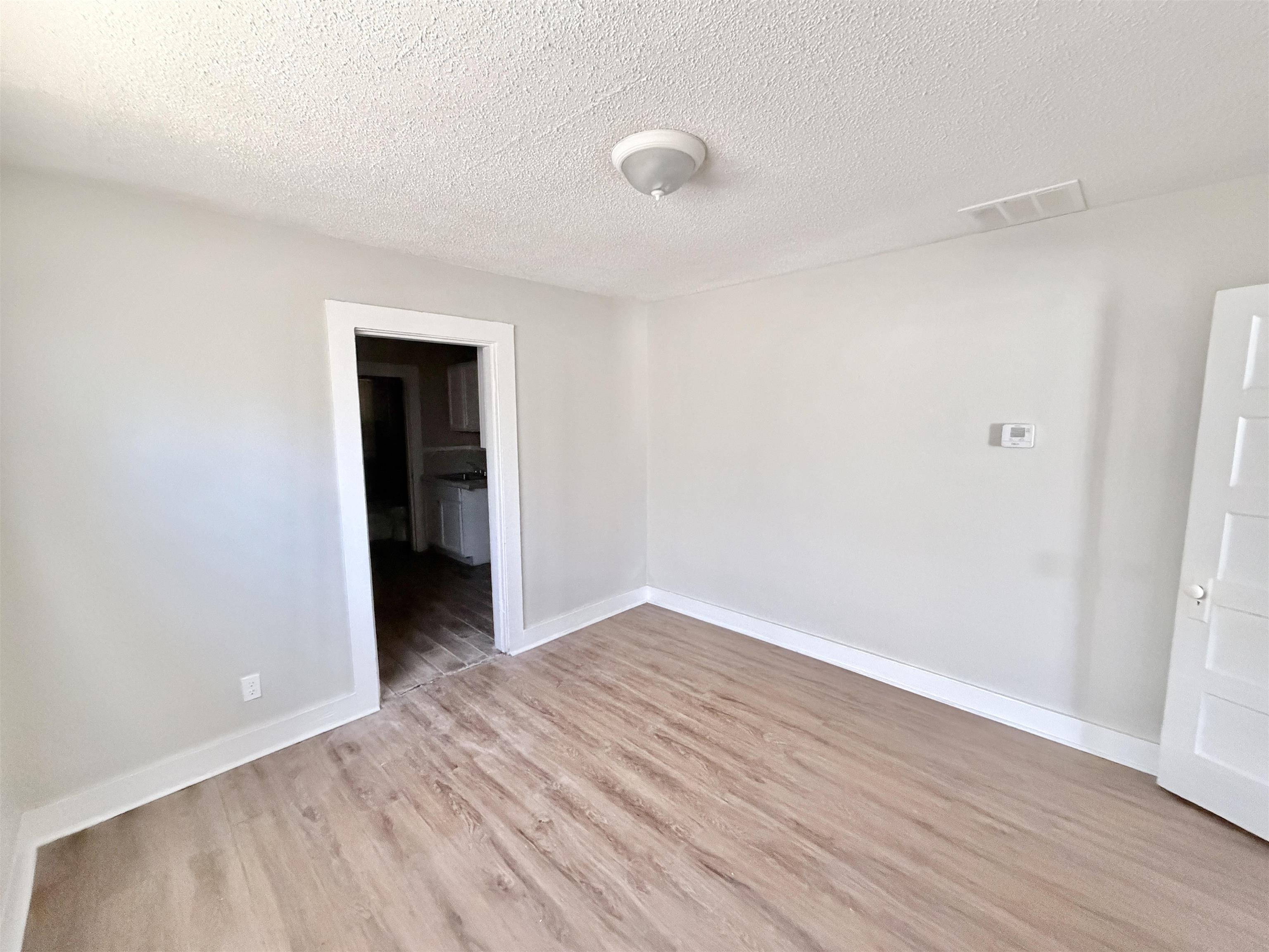 2261 Hunter Ave Property Photo 7