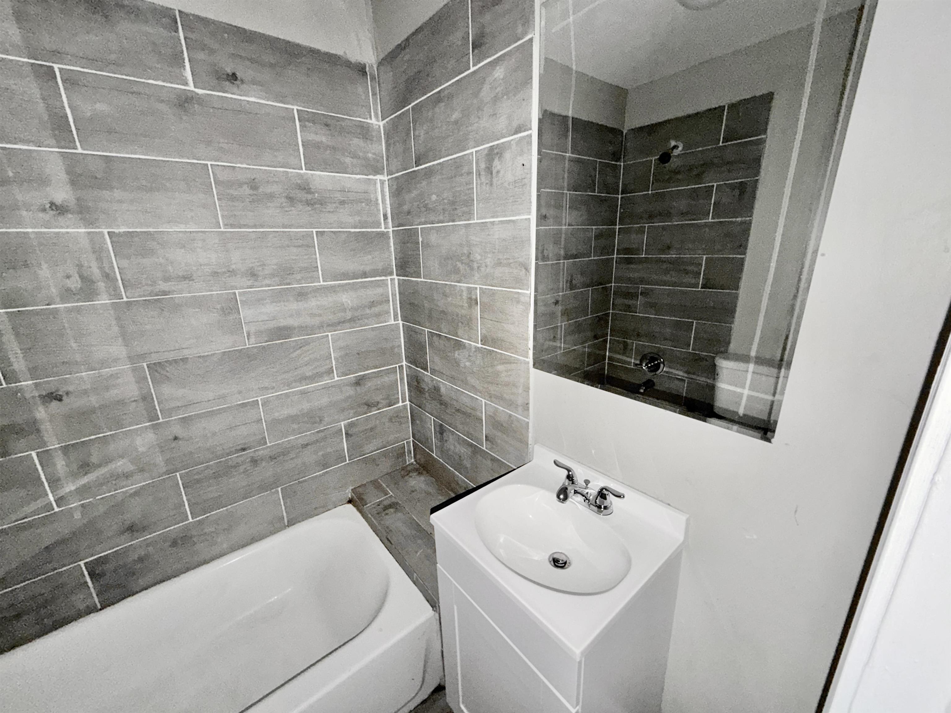 2261 Hunter Ave Property Photo 21