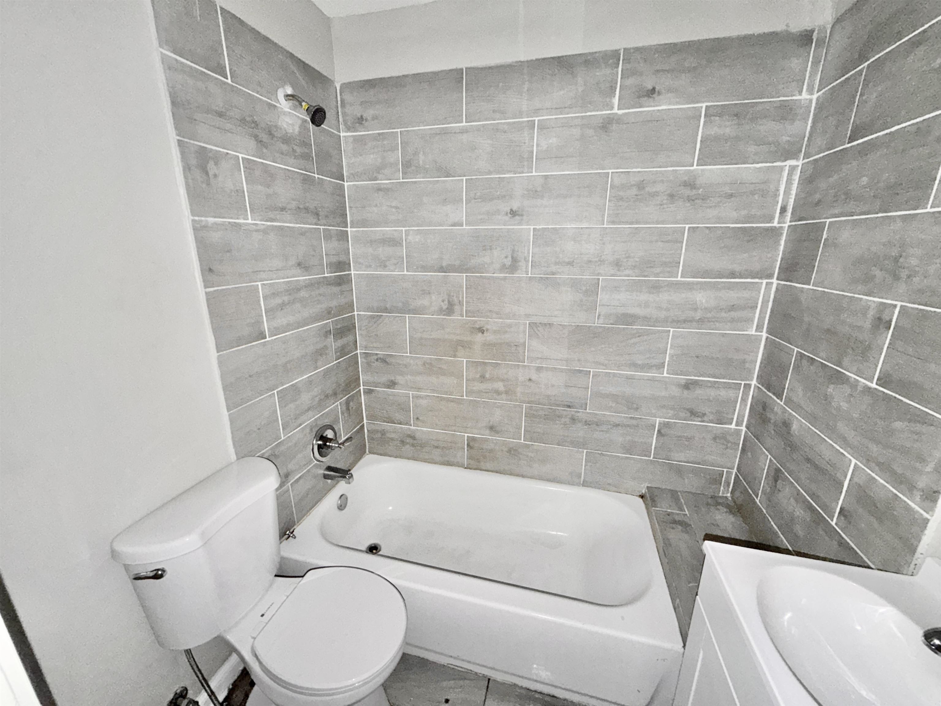 2261 Hunter Ave Property Photo 22