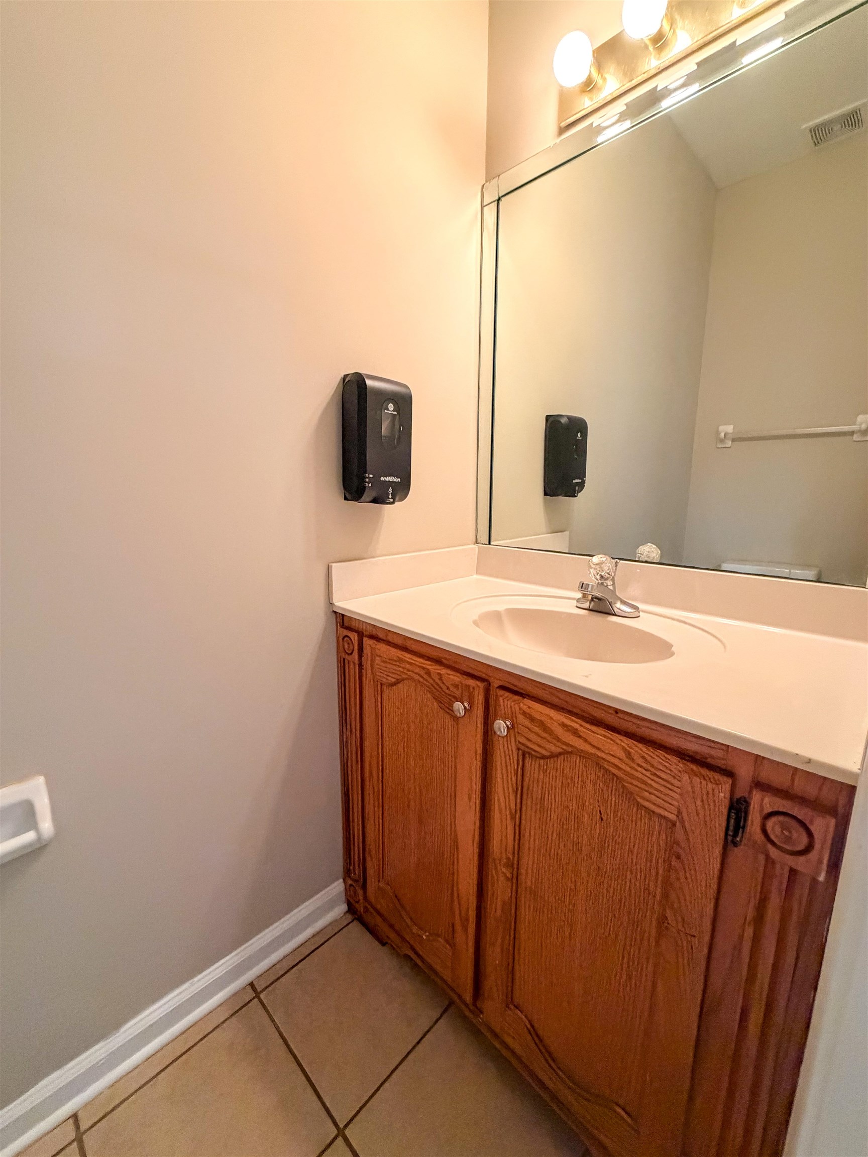 505 Fernleigh Cv Property Photo 14