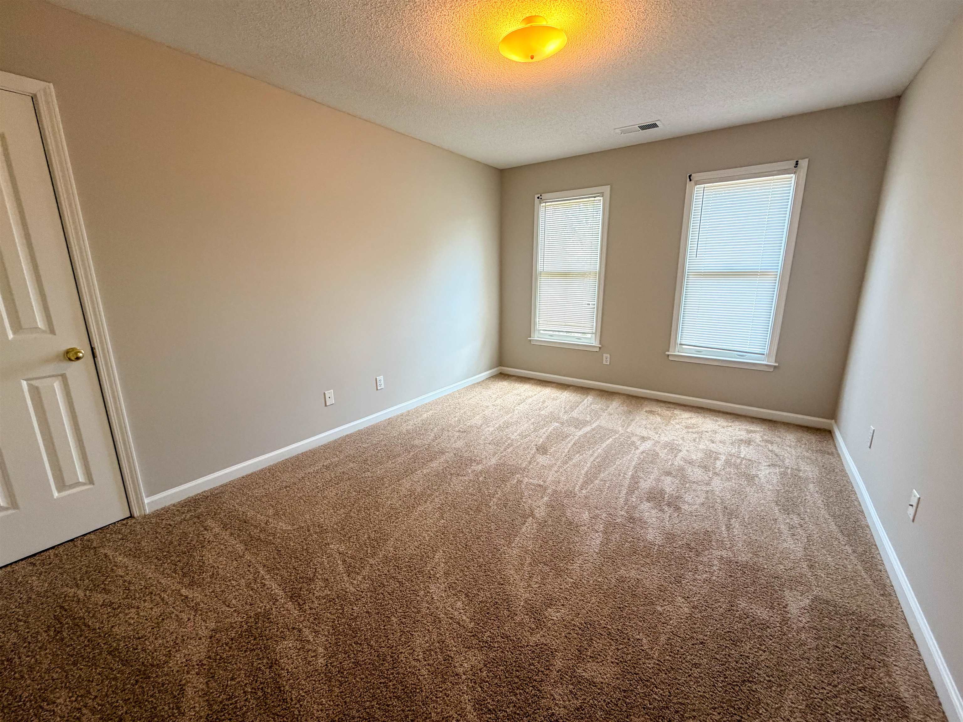 505 Fernleigh Cv Property Photo 27
