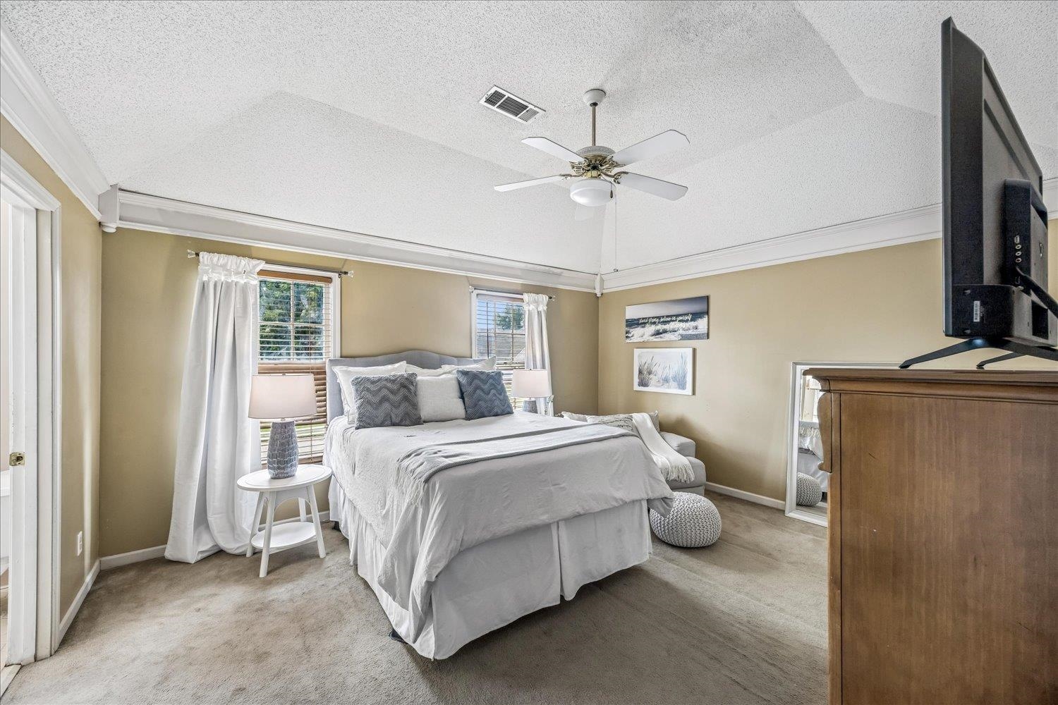 6606 Shaker Ln Property Photo 17